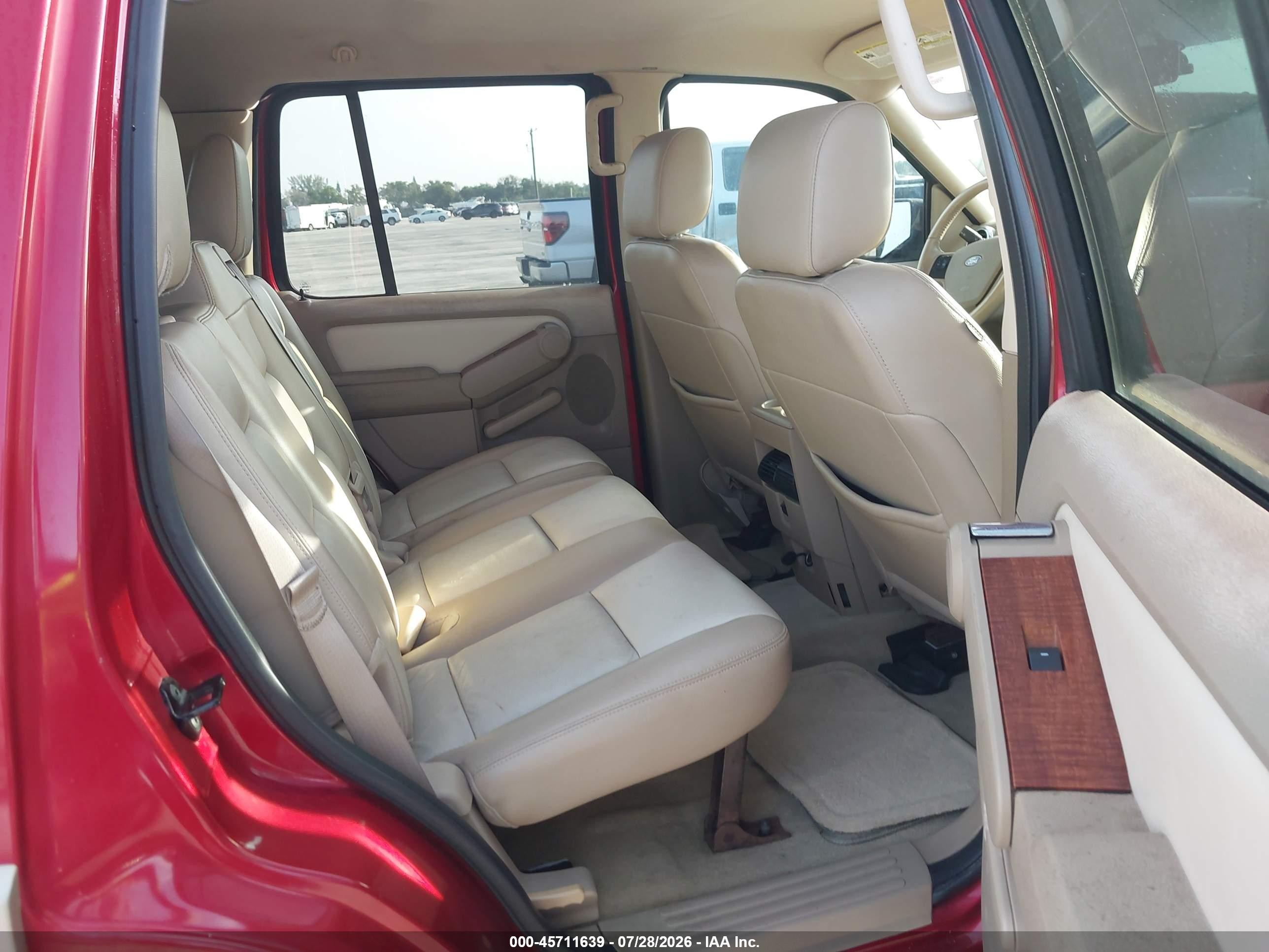 2007 Ford Explorer Eddie Bauer Красный vin: 1FMEU64E17UB29530