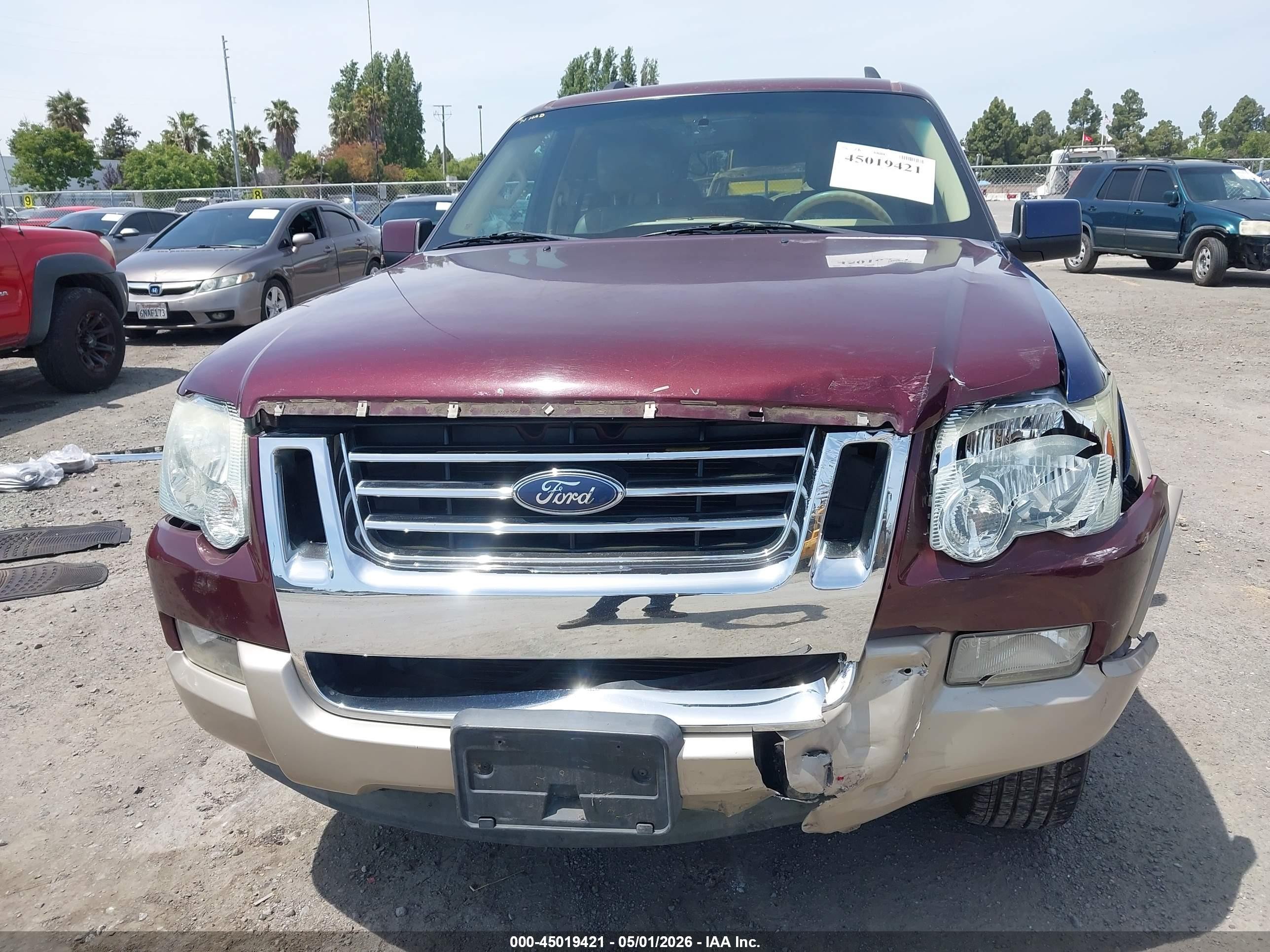 2006 Ford Explorer Eddie Bauer Maroon vin: 1FMEU64E26UB22312
