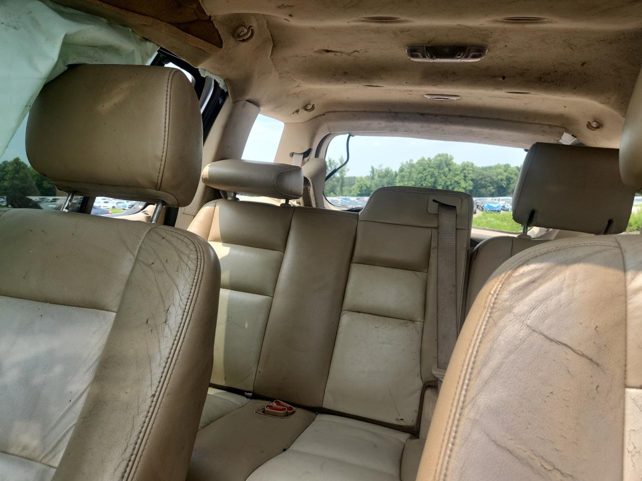 2006 Ford Explorer Eddie Bauer White vin: 1FMEU64E46UA32921