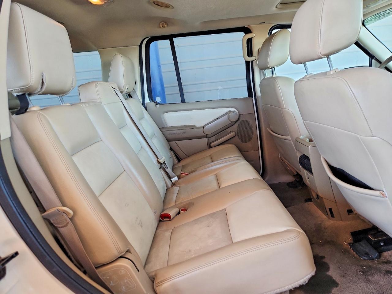 2008 Ford Explorer Limited White vin: 1FMEU65848UA54526