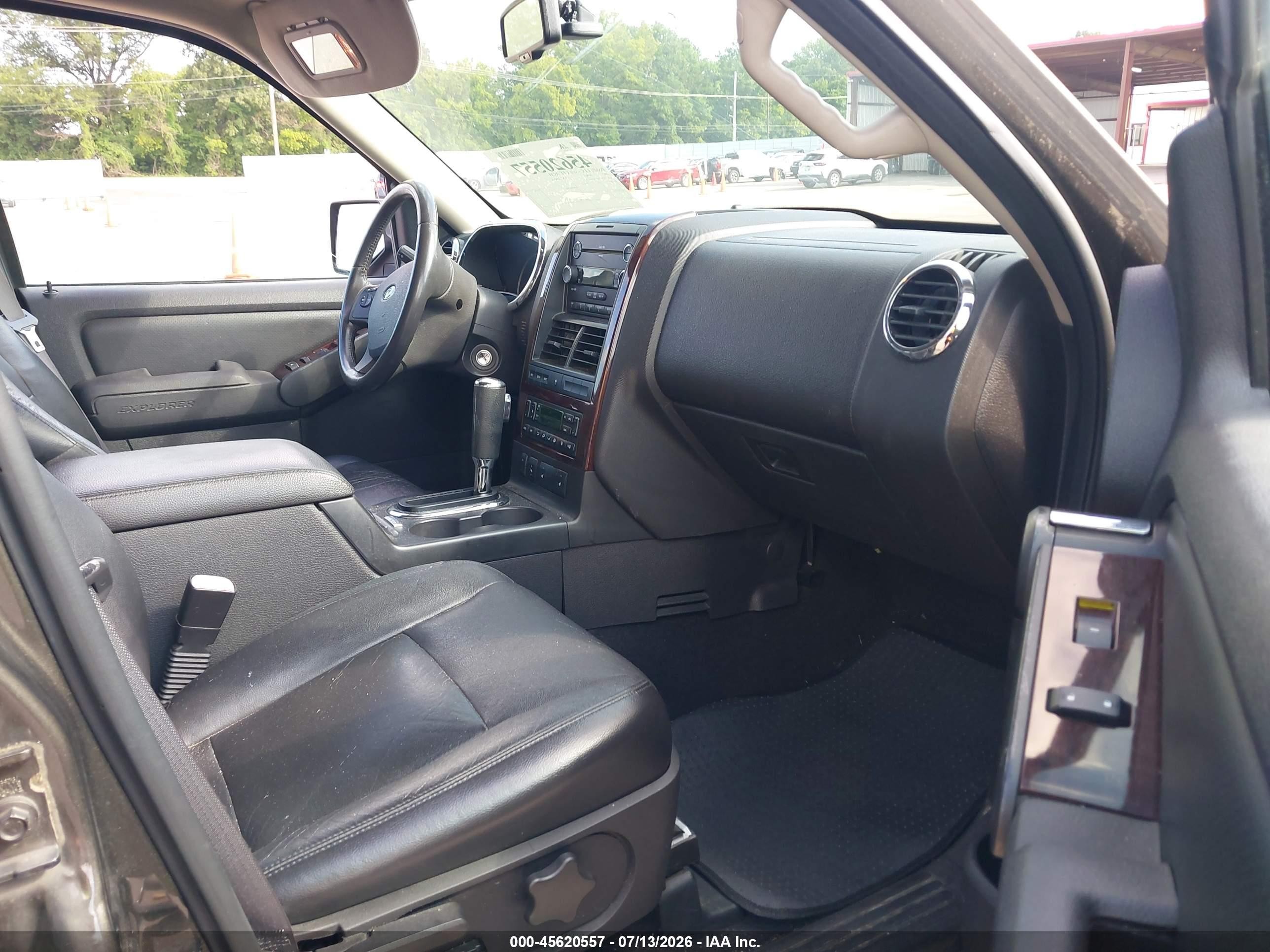 2008 Ford Explorer Limited Brown vin: 1FMEU65E08UA32741
