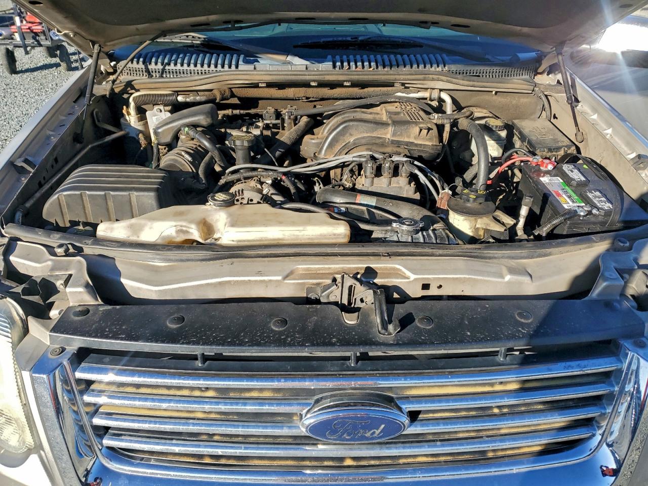 2006 Ford Explorer Limited Серебряный vin: 1FMEU65E46ZA22861