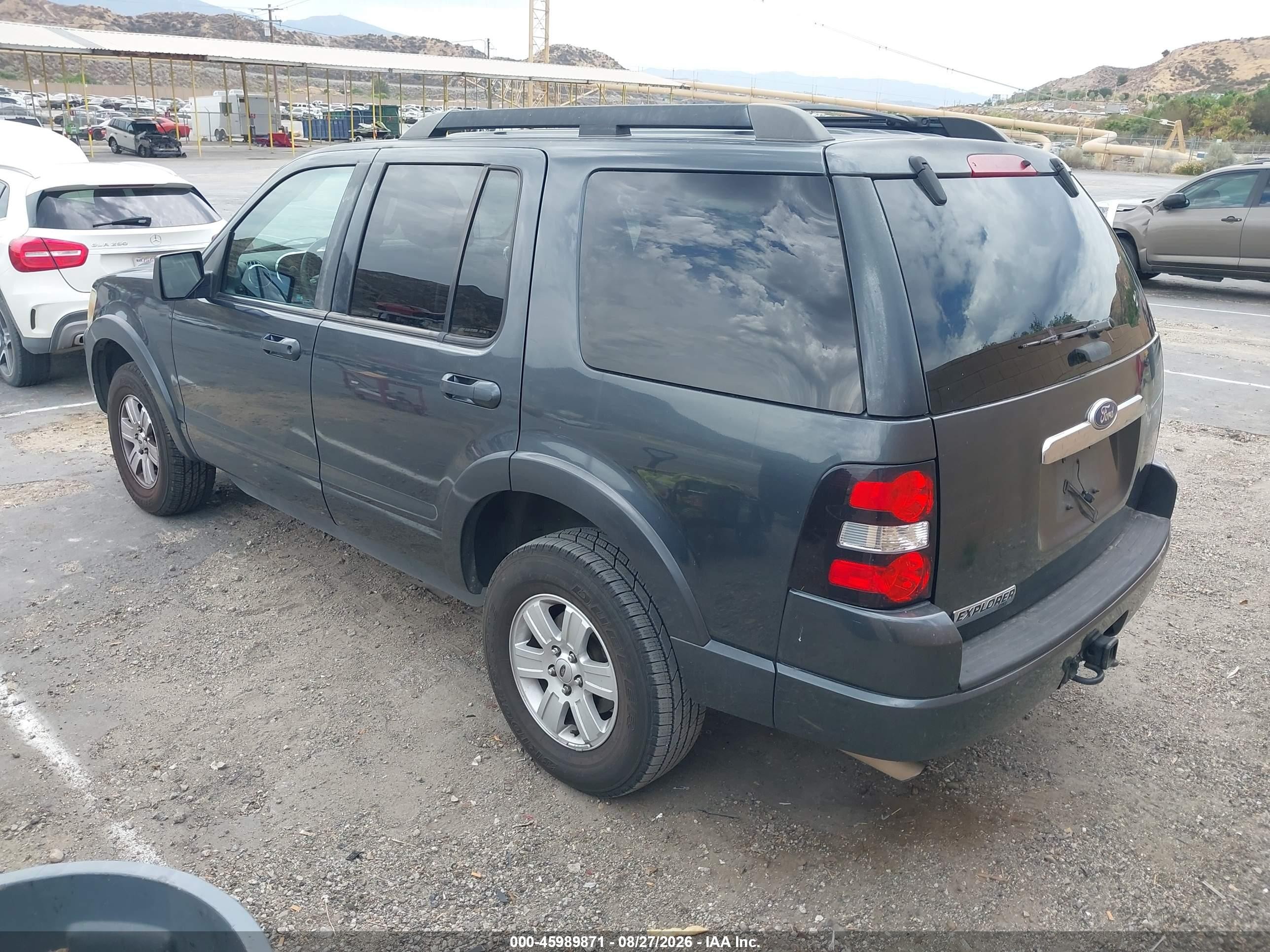 2010 Ford Explorer Xlt Gray vin: 1FMEU6DE8AUA72895