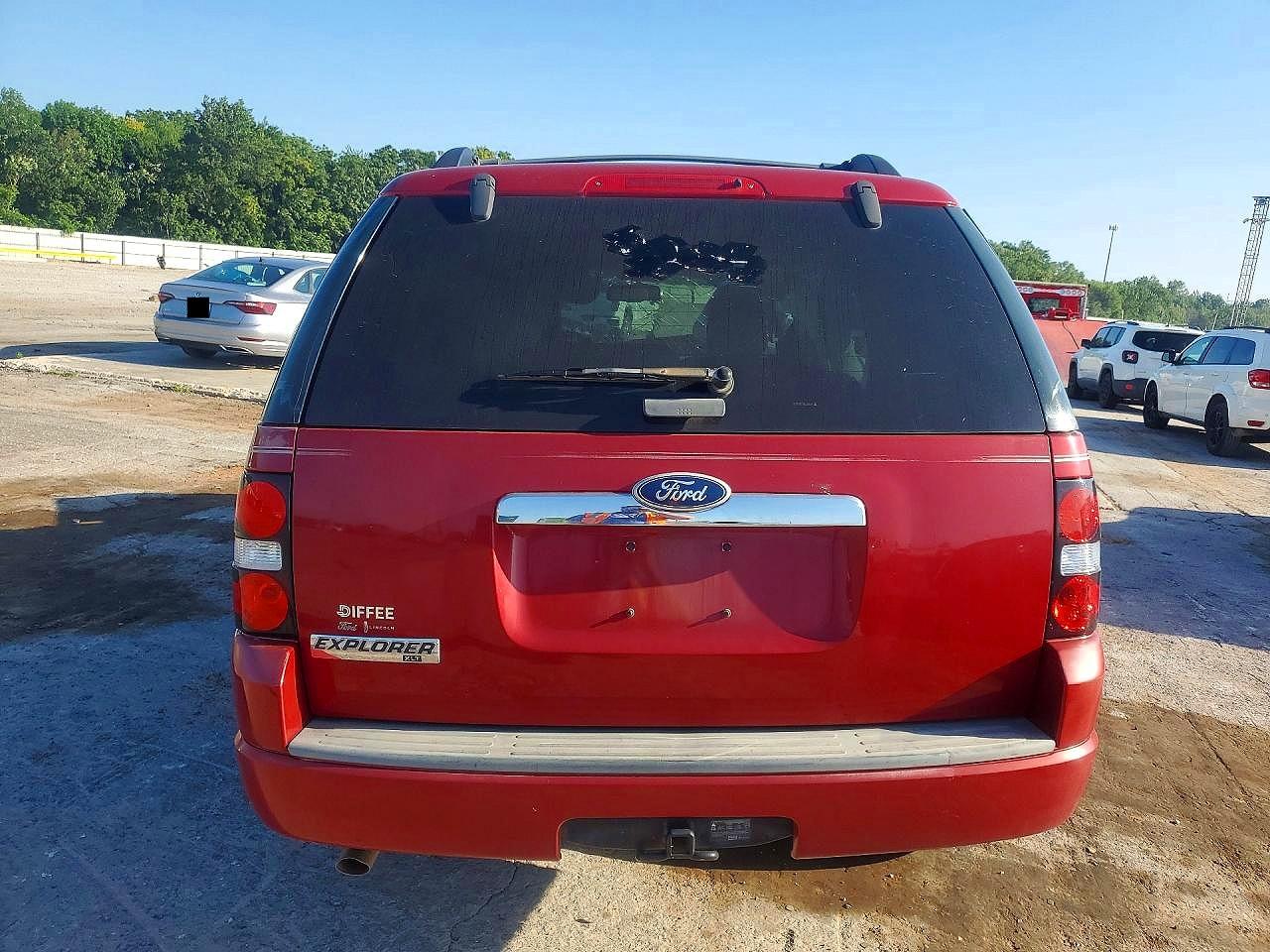 2010 Ford Explorer Xlt Red vin: 1FMEU6DEXAUA51255