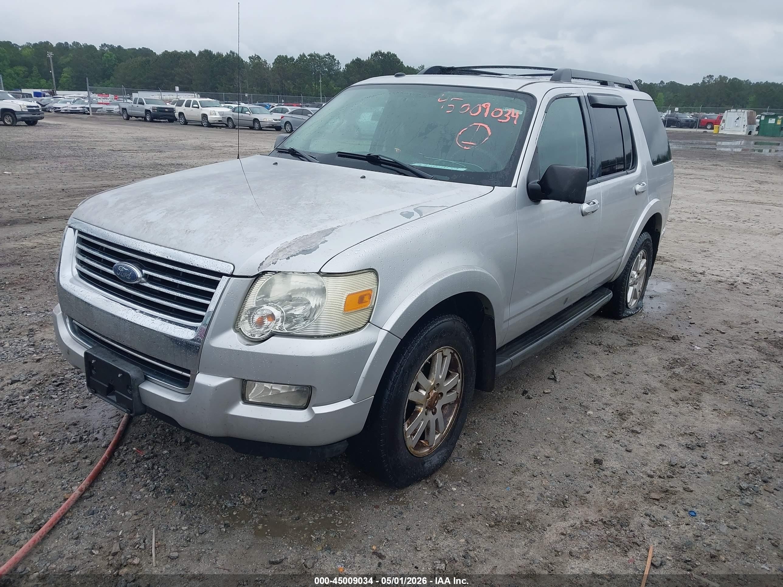 2010 Ford Explorer Xlt Серебряный vin: 1FMEU6DEXAUA94994