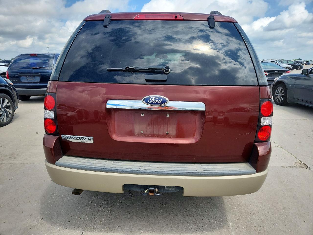 2010 Ford Explorer Eddie Bauer Red vin: 1FMEU6EE4AUA99526