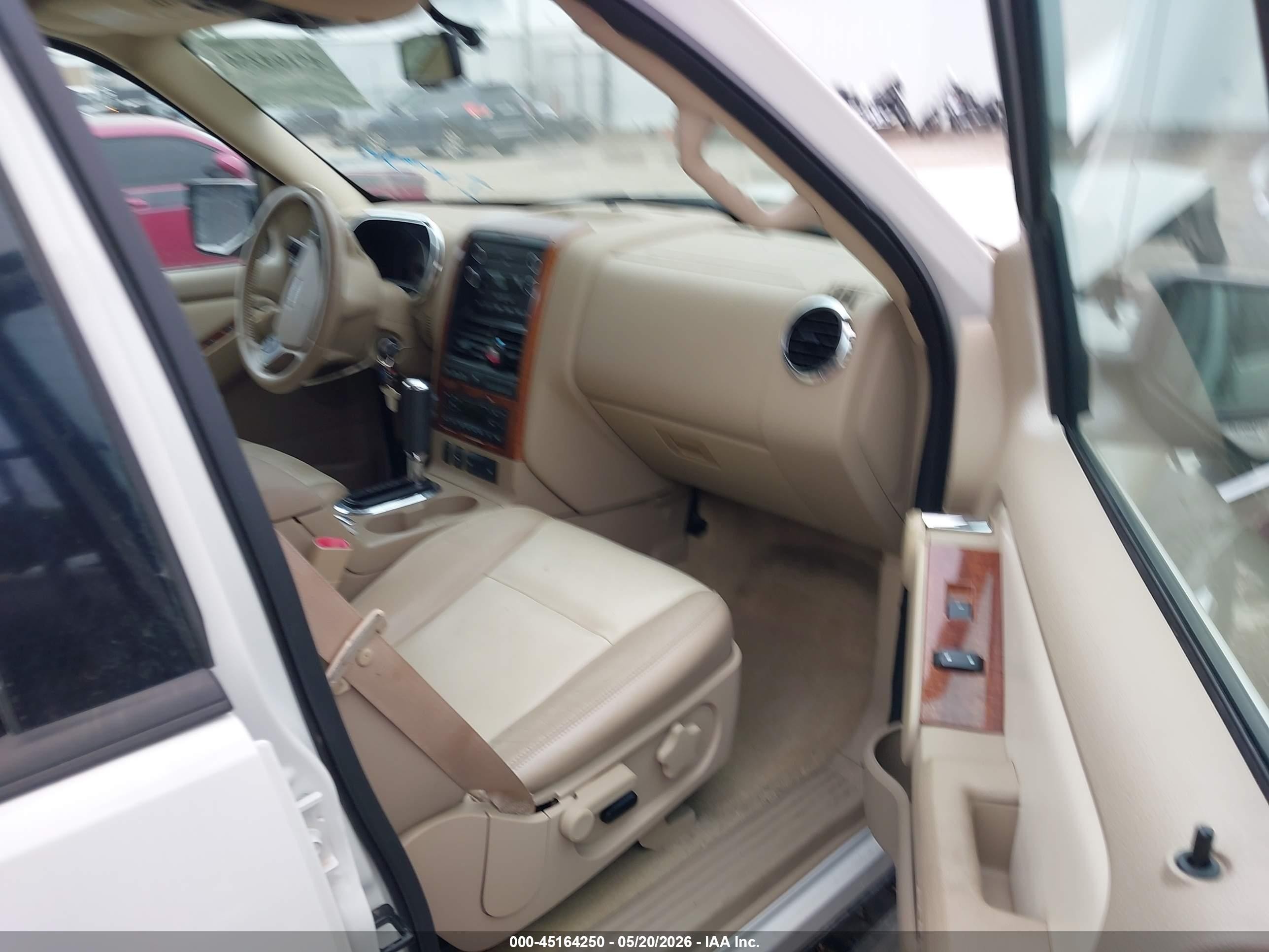 2010 Ford Explorer Eddie Bauer White vin: 1FMEU6EE5AUA90141