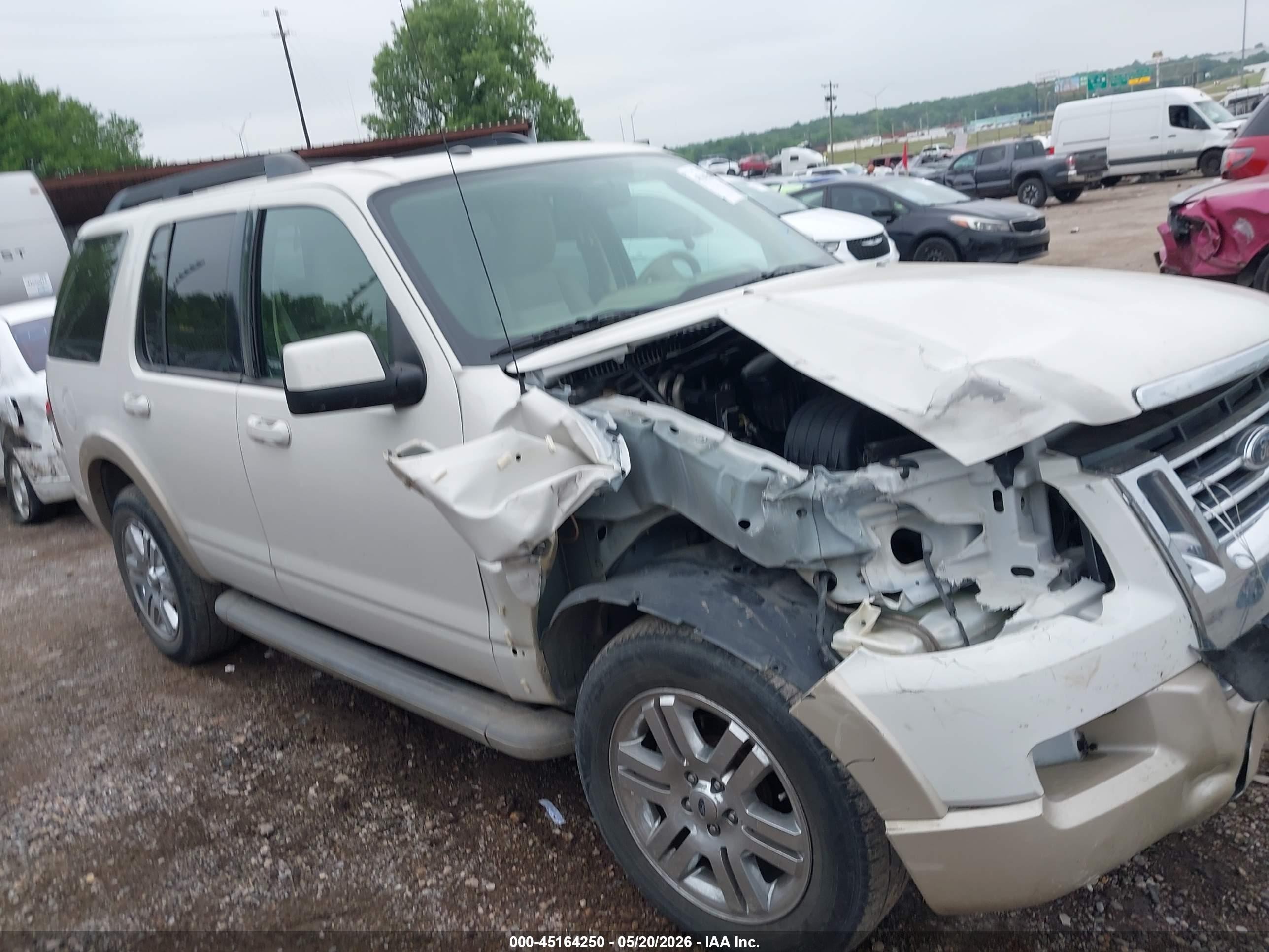 2010 Ford Explorer Eddie Bauer White vin: 1FMEU6EE5AUA90141