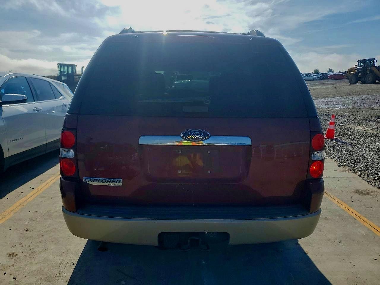 2010 Ford Explorer Eddie Bauer Бордовый vin: 1FMEU6EE6AUA03749