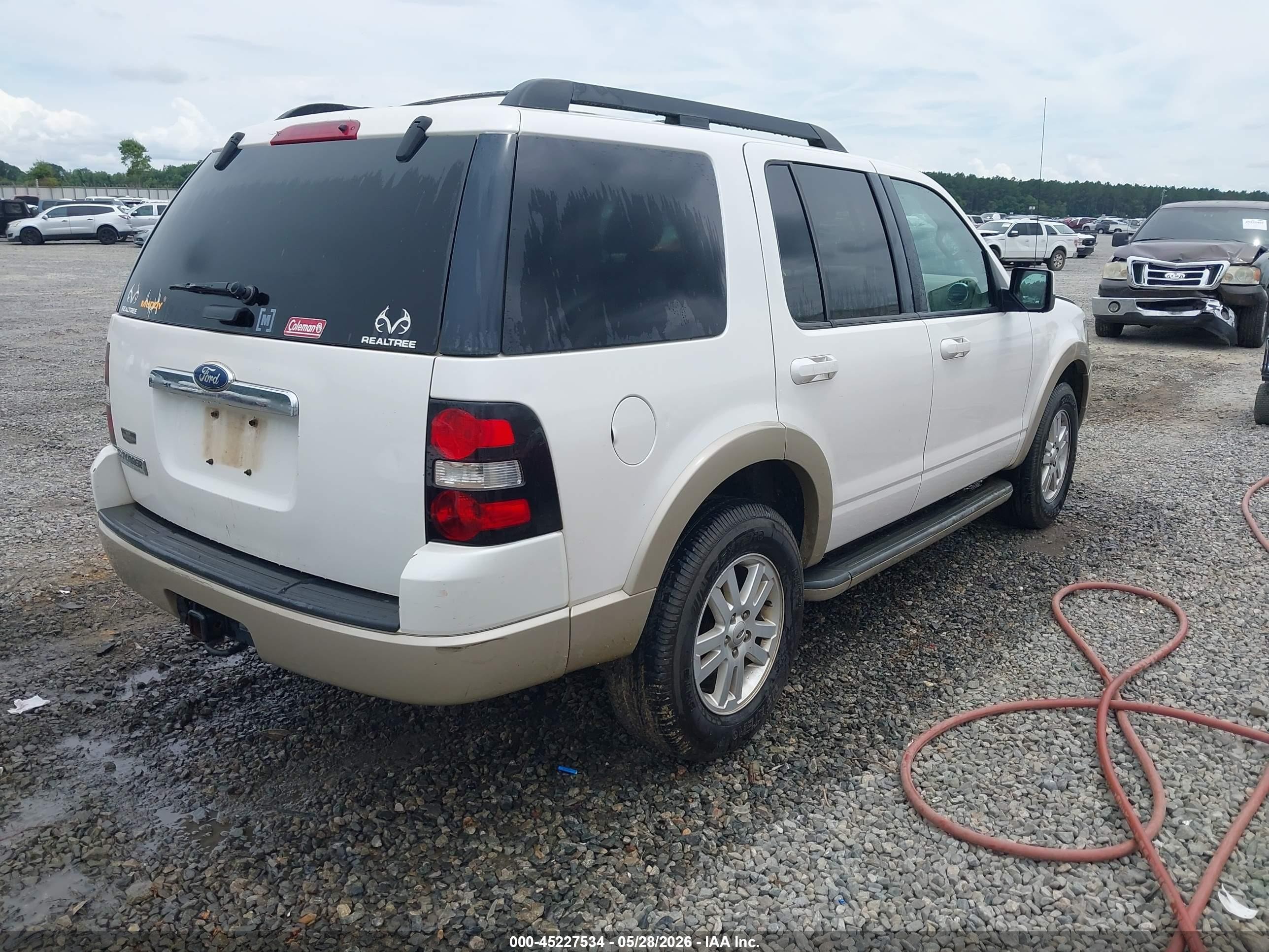 2010 Ford Explorer Eddie Bauer Белый vin: 1FMEU6EE7AUA95342