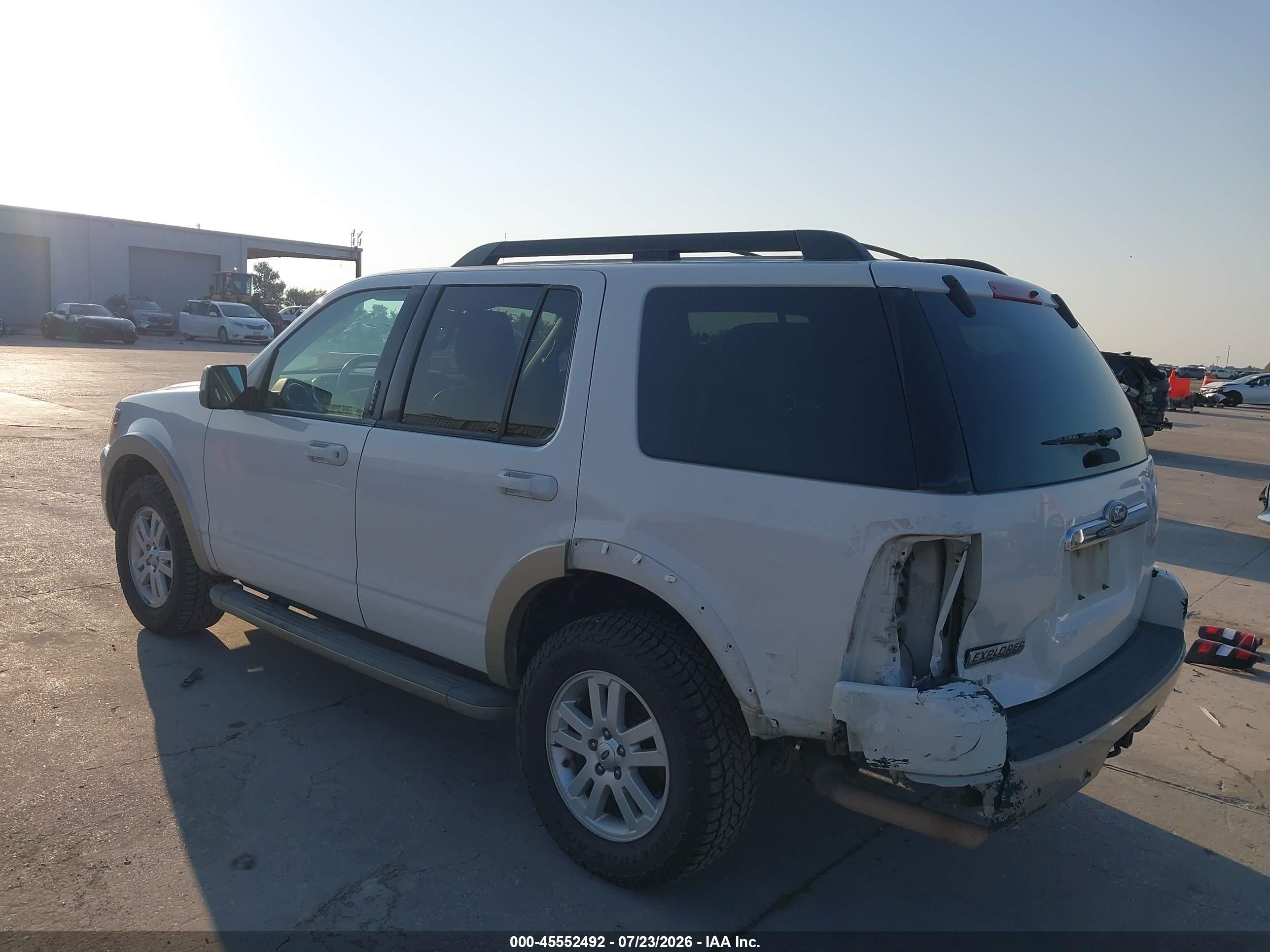 2010 Ford Explorer Eddie Bauer White vin: 1FMEU6EEXAUA87395