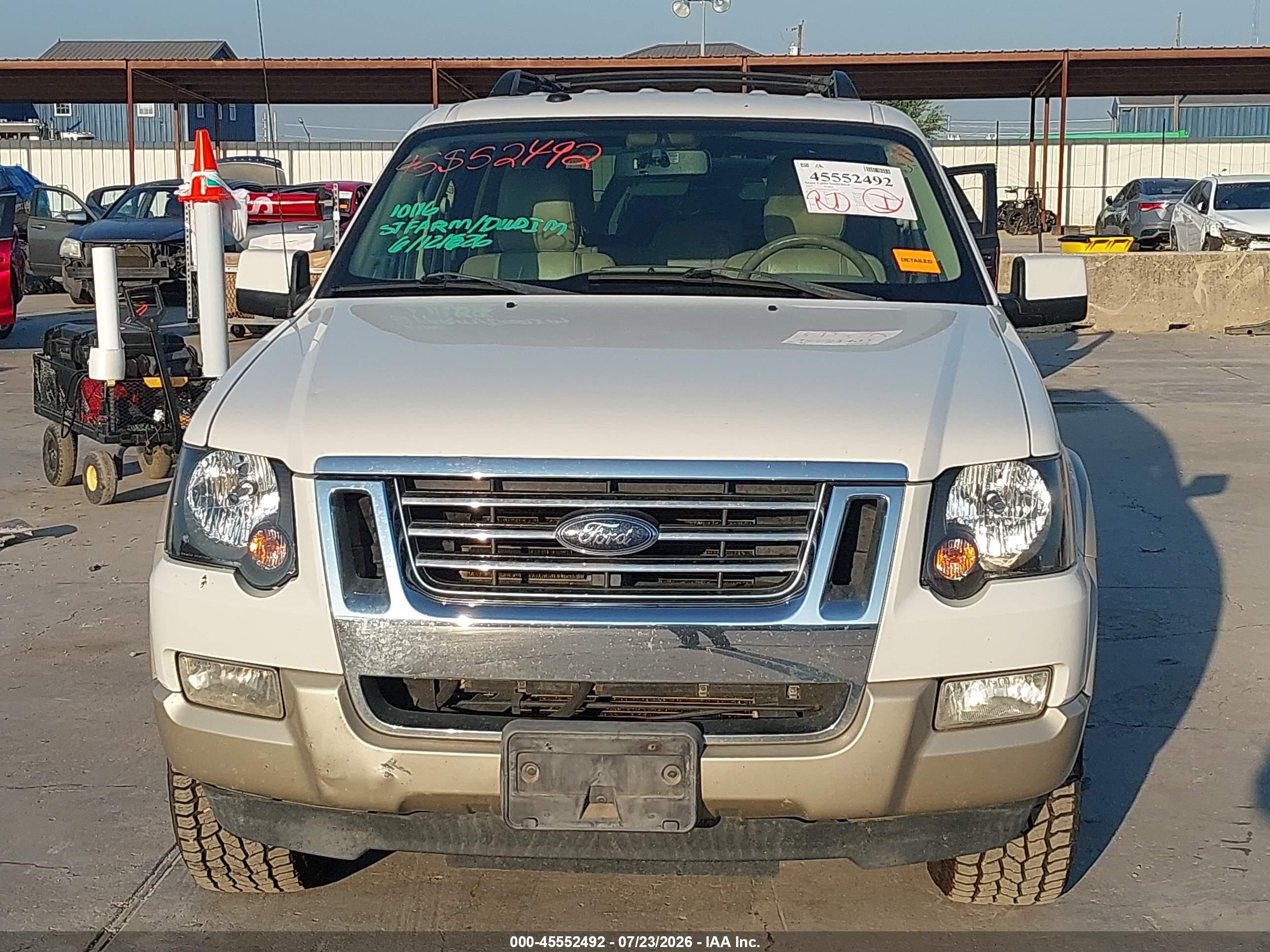 2010 Ford Explorer Eddie Bauer White vin: 1FMEU6EEXAUA87395