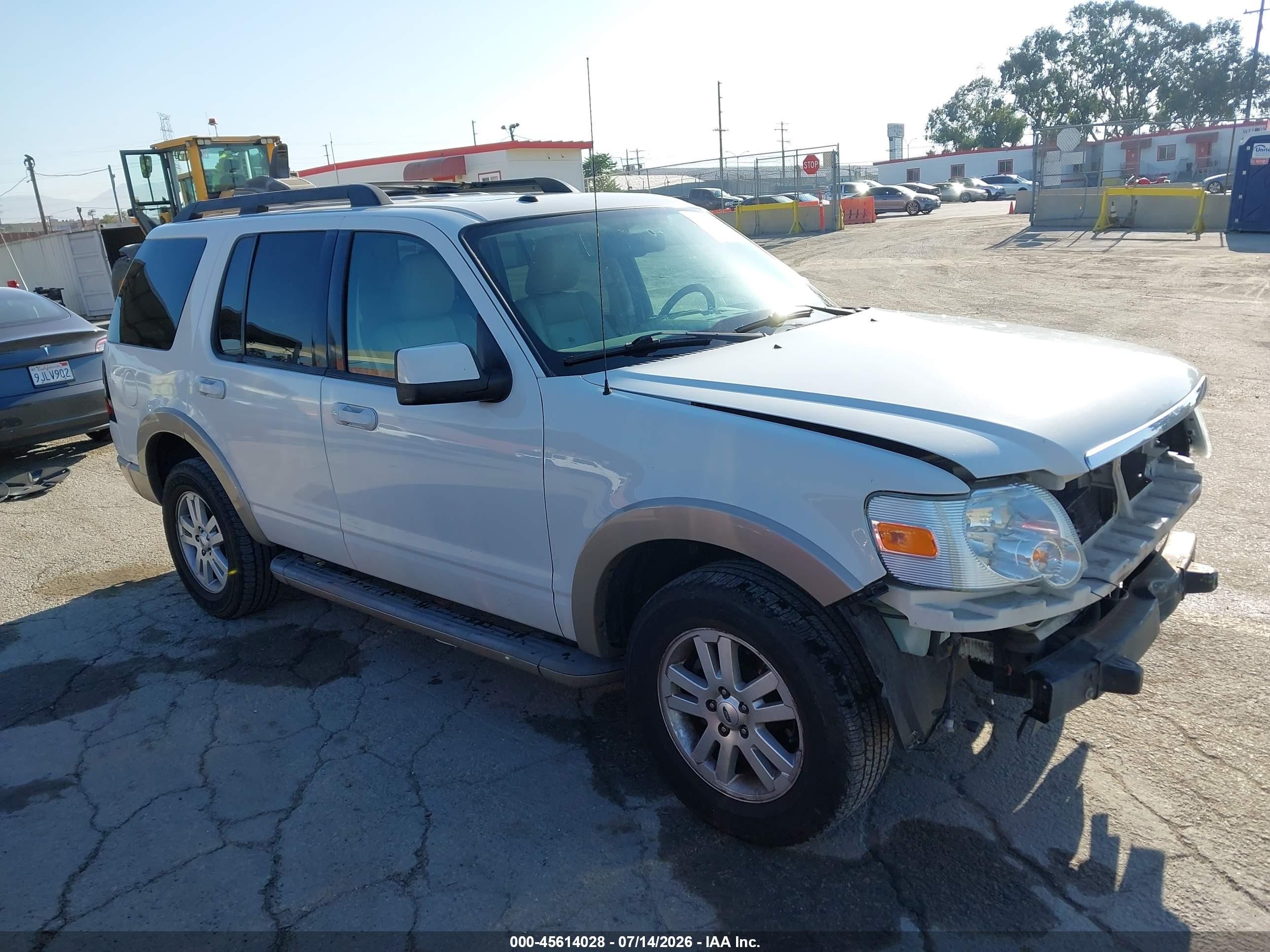 2010 Ford Explorer Eddie Bauer White vin: 1FMEU6EEXAUA93780
