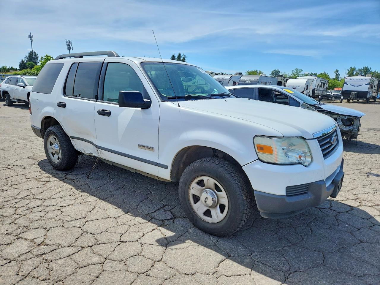 2006 Ford Explorer Xls White vin: 1FMEU72E16UB74636