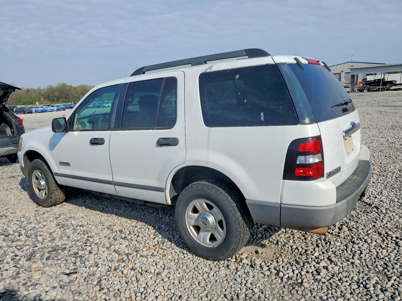 2006 Ford Explorer Xls White vin: 1FMEU72E36UB03048