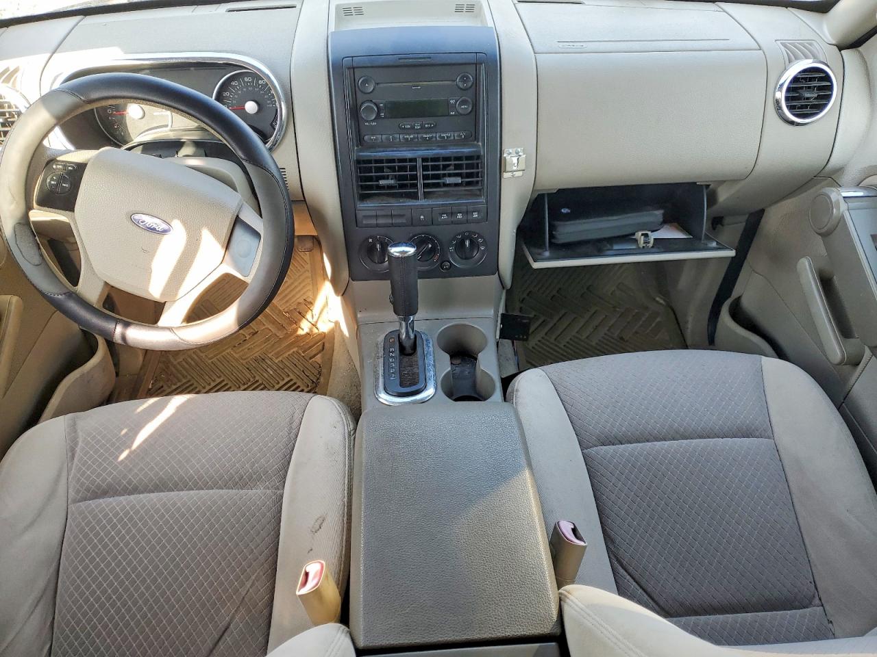 2006 Ford Explorer Xls White vin: 1FMEU72E36UB03048