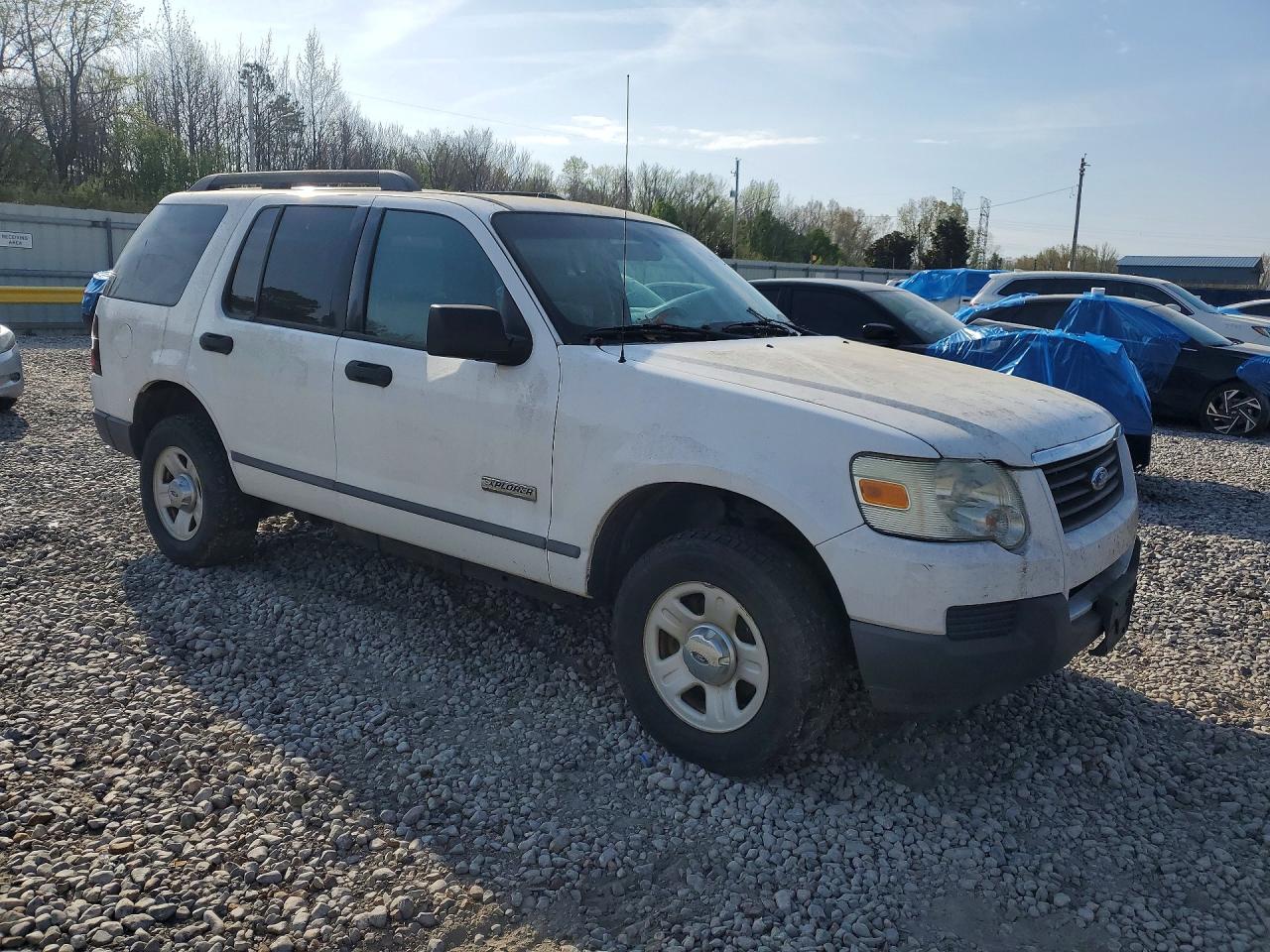 2006 Ford Explorer Xls White vin: 1FMEU72E36UB03048