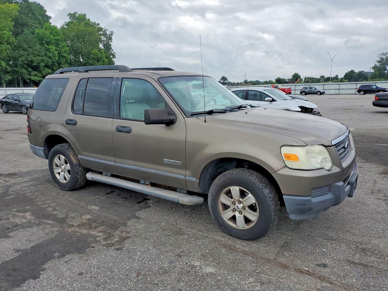 2006 Ford Explorer Xls Brown vin: 1FMEU72E86UB03854