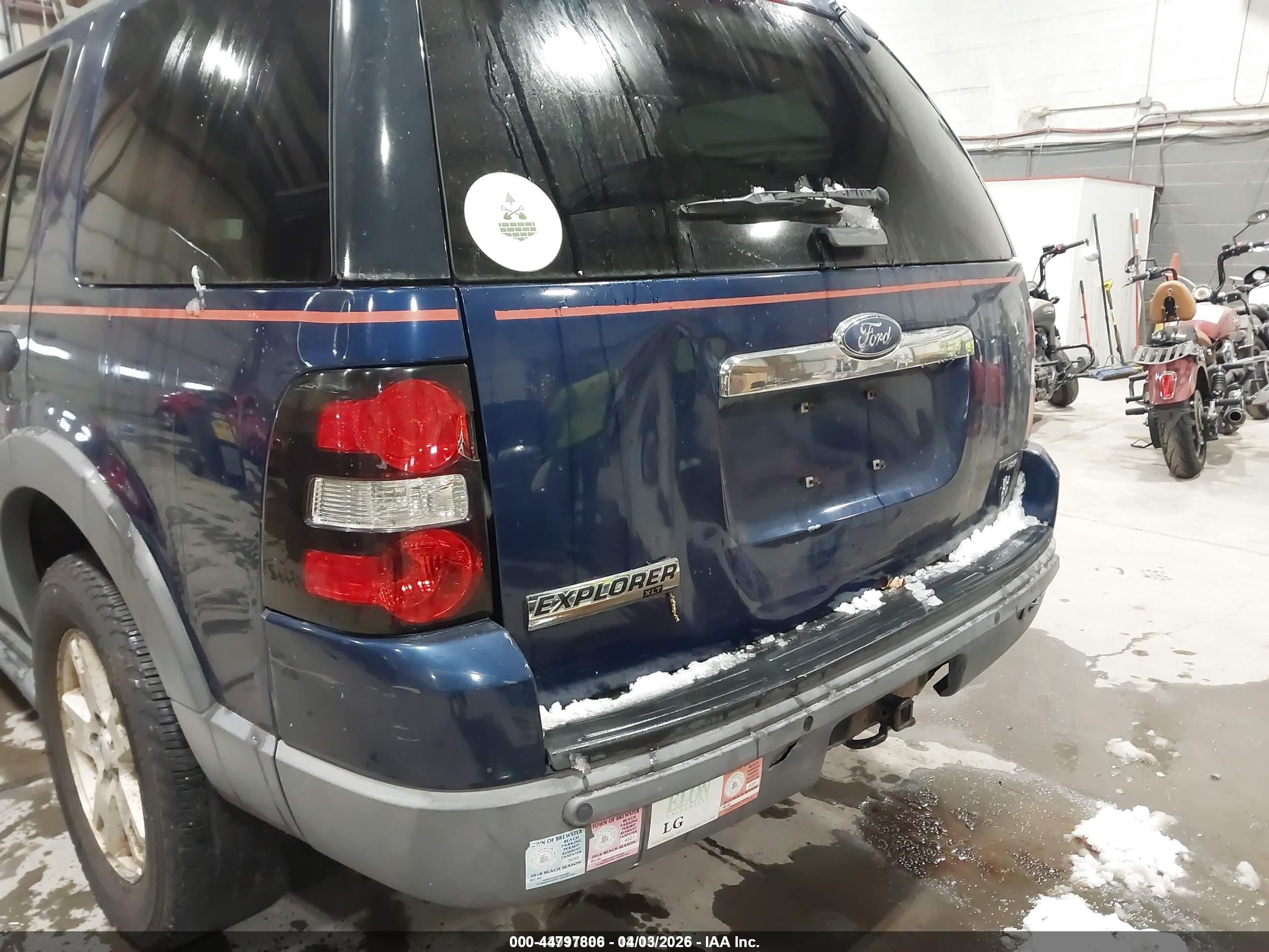 2006 Ford Explorer Xlt Синий vin: 1FMEU738X6ZA04061