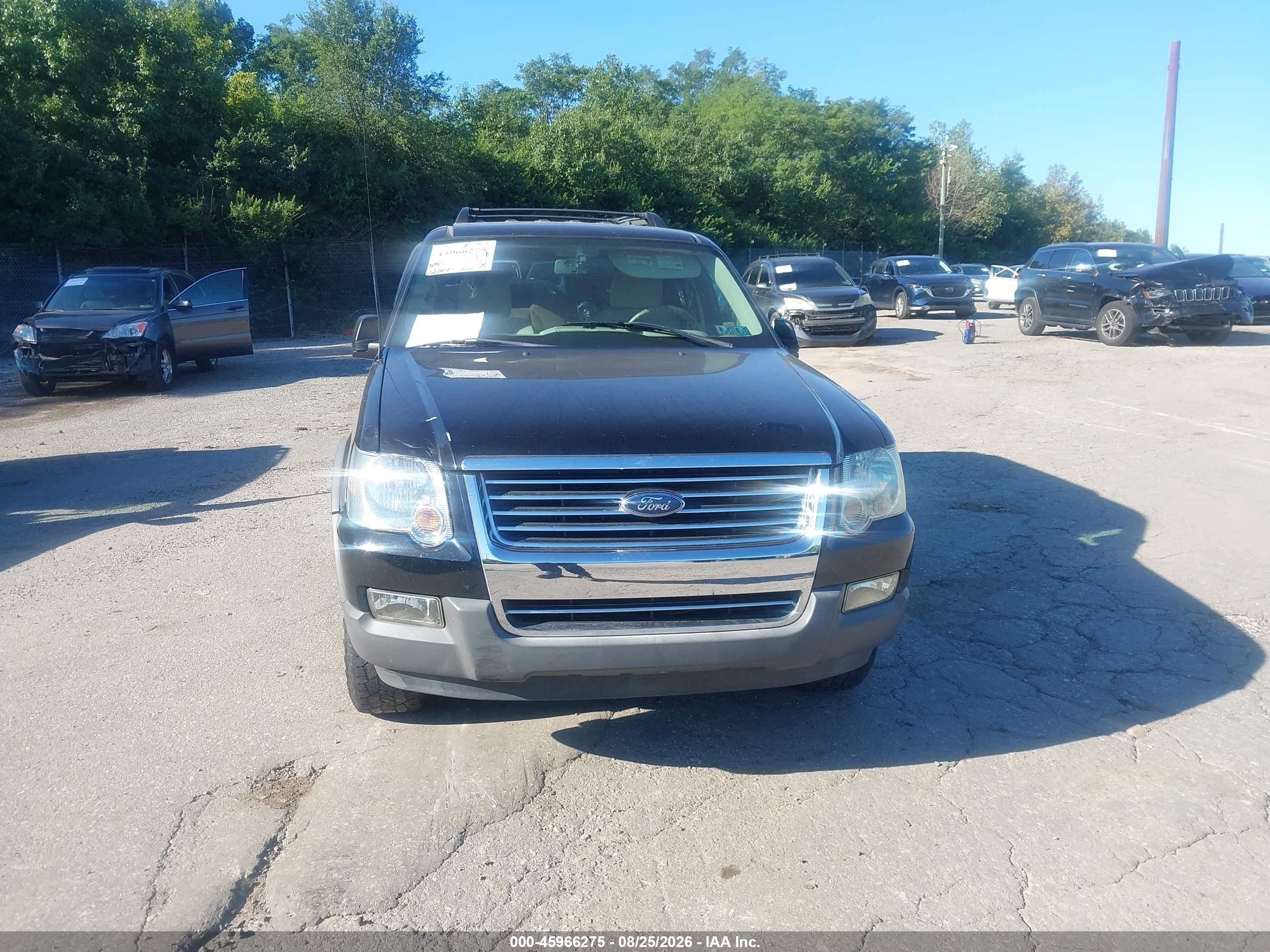 2006 Ford Explorer Xlt Black vin: 1FMEU73E06UA02533