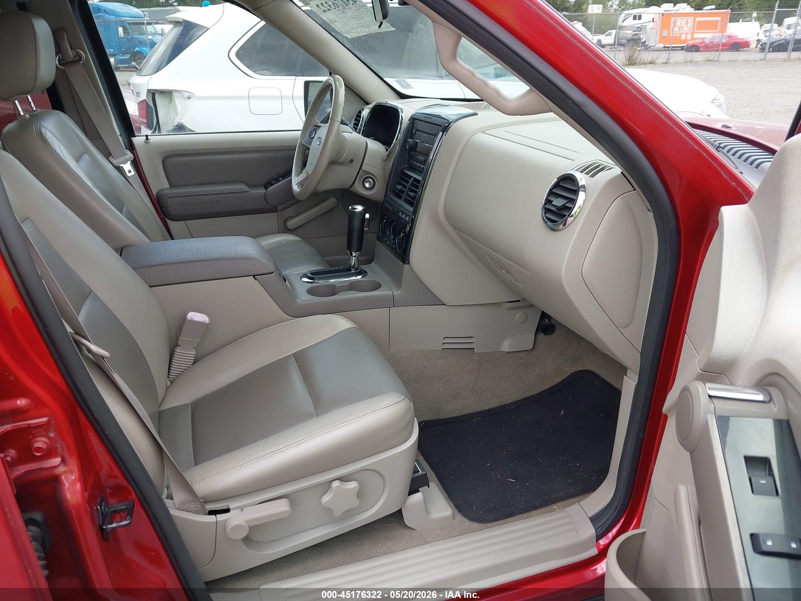 2006 Ford Explorer Xlt Red vin: 1FMEU73E06UB50634