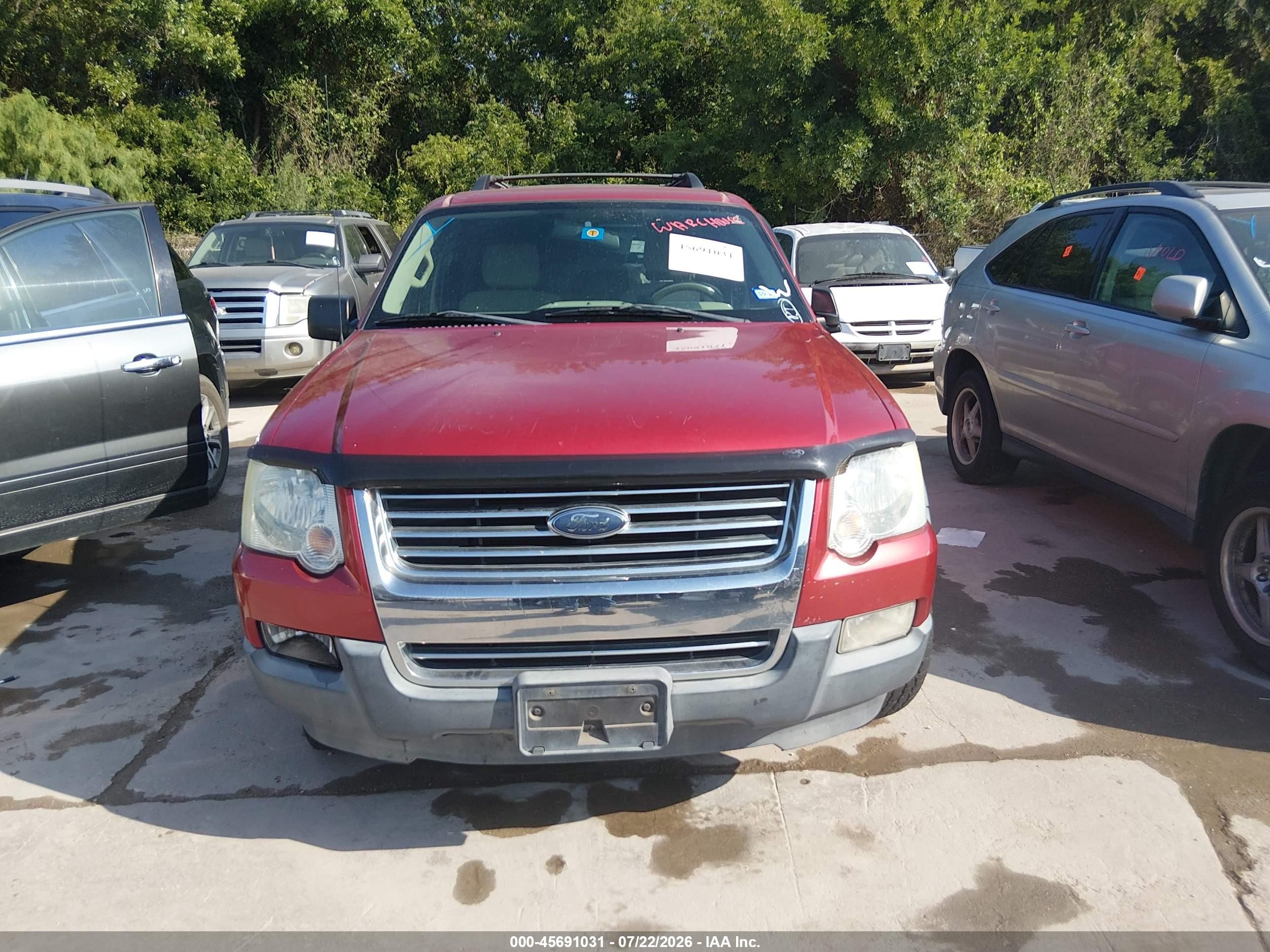 2007 Ford Explorer Xlt Red vin: 1FMEU73E07UB03671