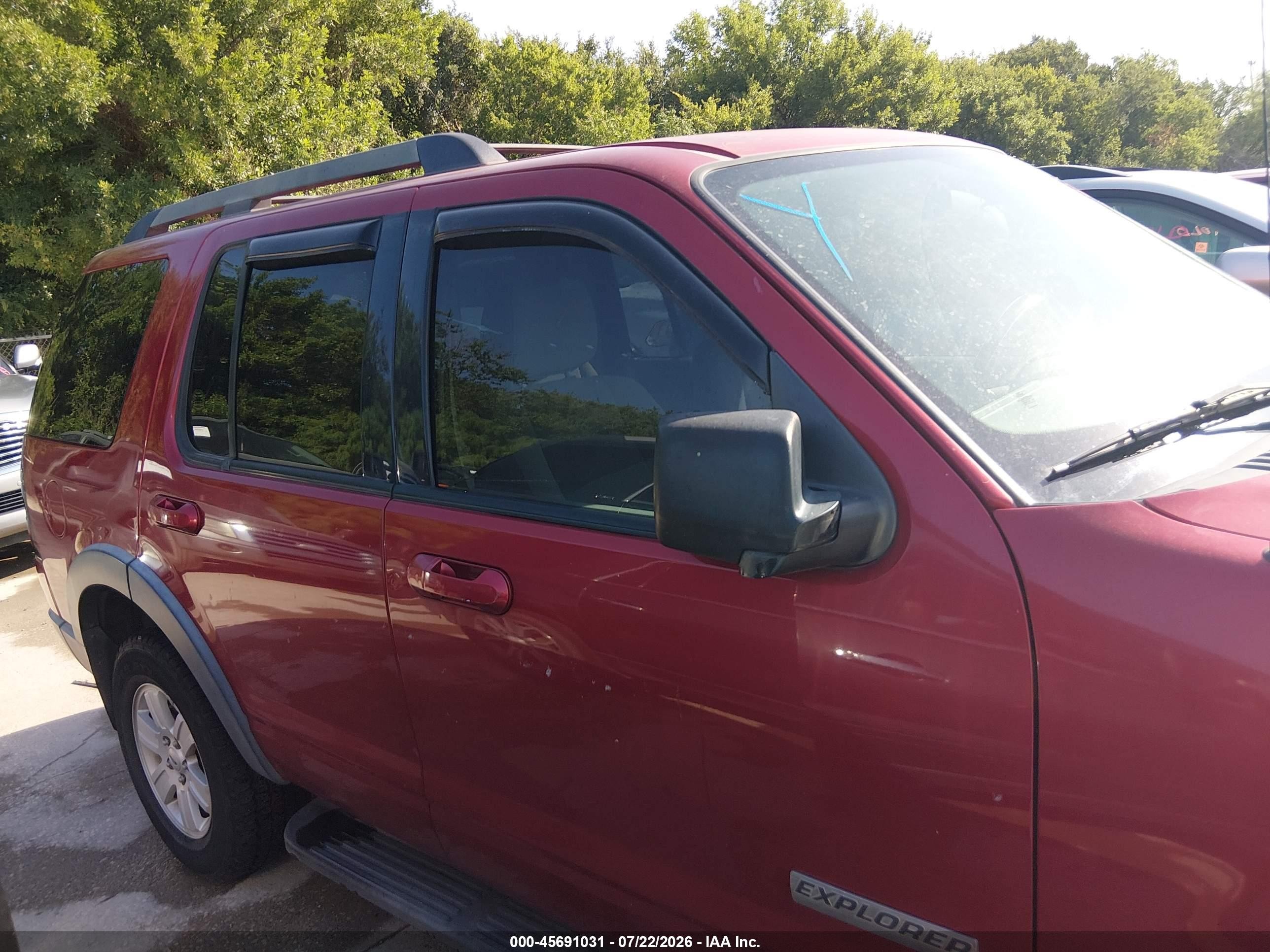 2007 Ford Explorer Xlt Red vin: 1FMEU73E07UB03671