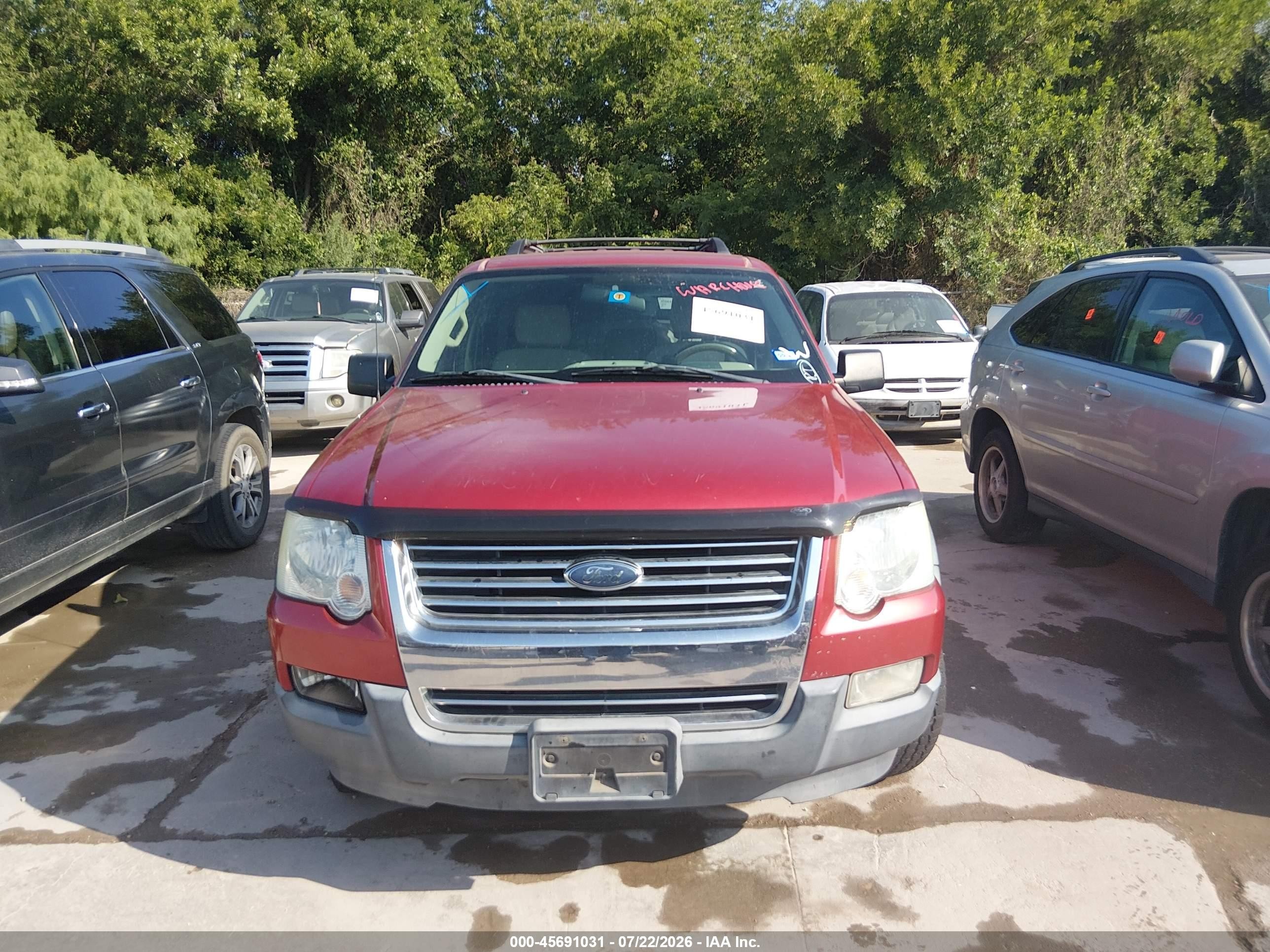 2007 Ford Explorer Xlt Red vin: 1FMEU73E07UB03671