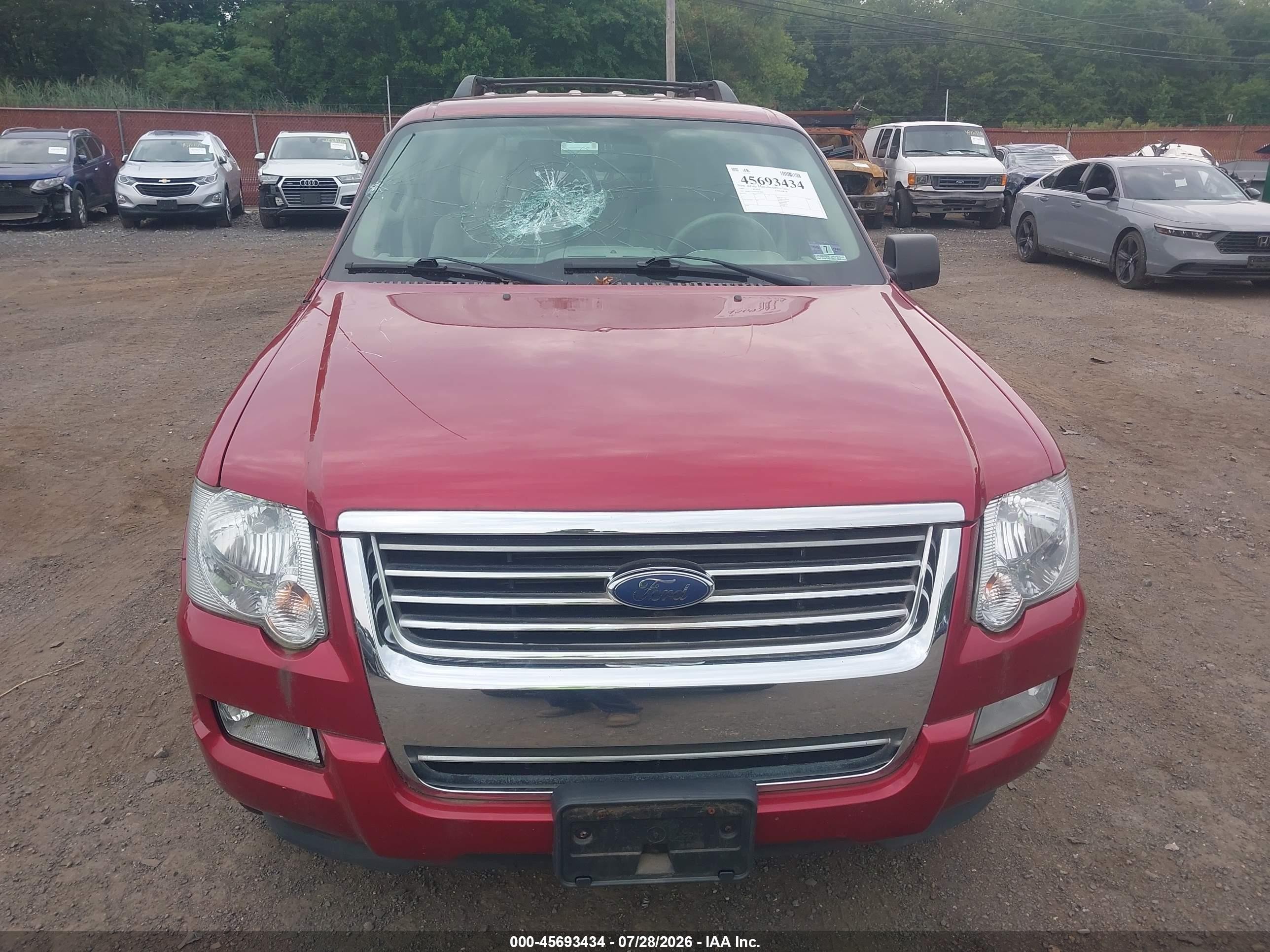 2007 Ford Explorer Xlt Red vin: 1FMEU73E07UB43829