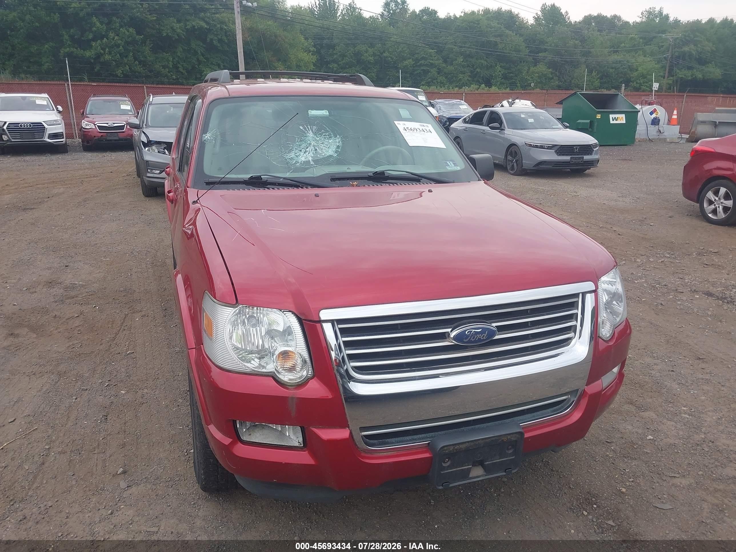 2007 Ford Explorer Xlt Red vin: 1FMEU73E07UB43829