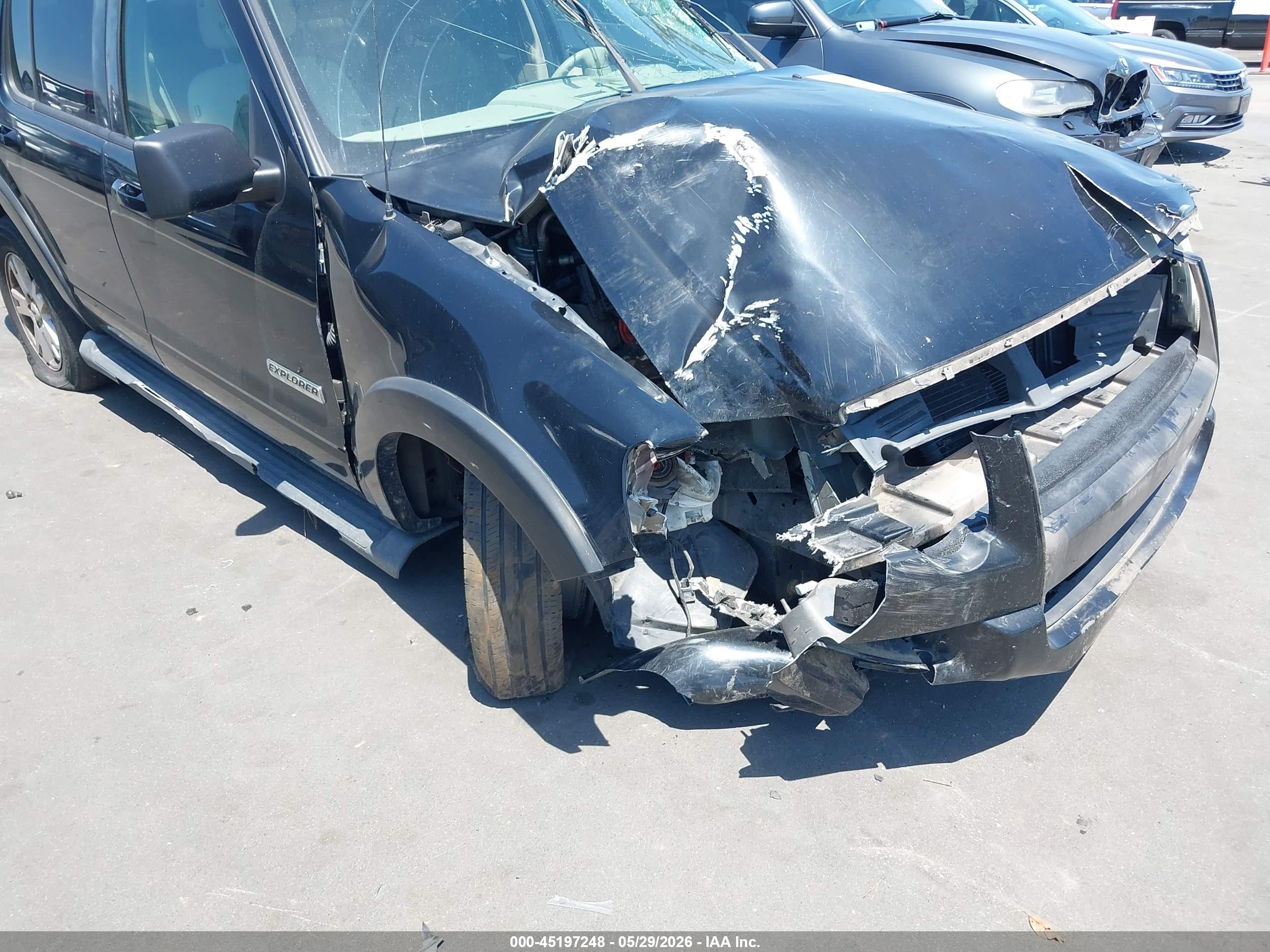2007 Ford Explorer Xlt Черный vin: 1FMEU73E07UB72361