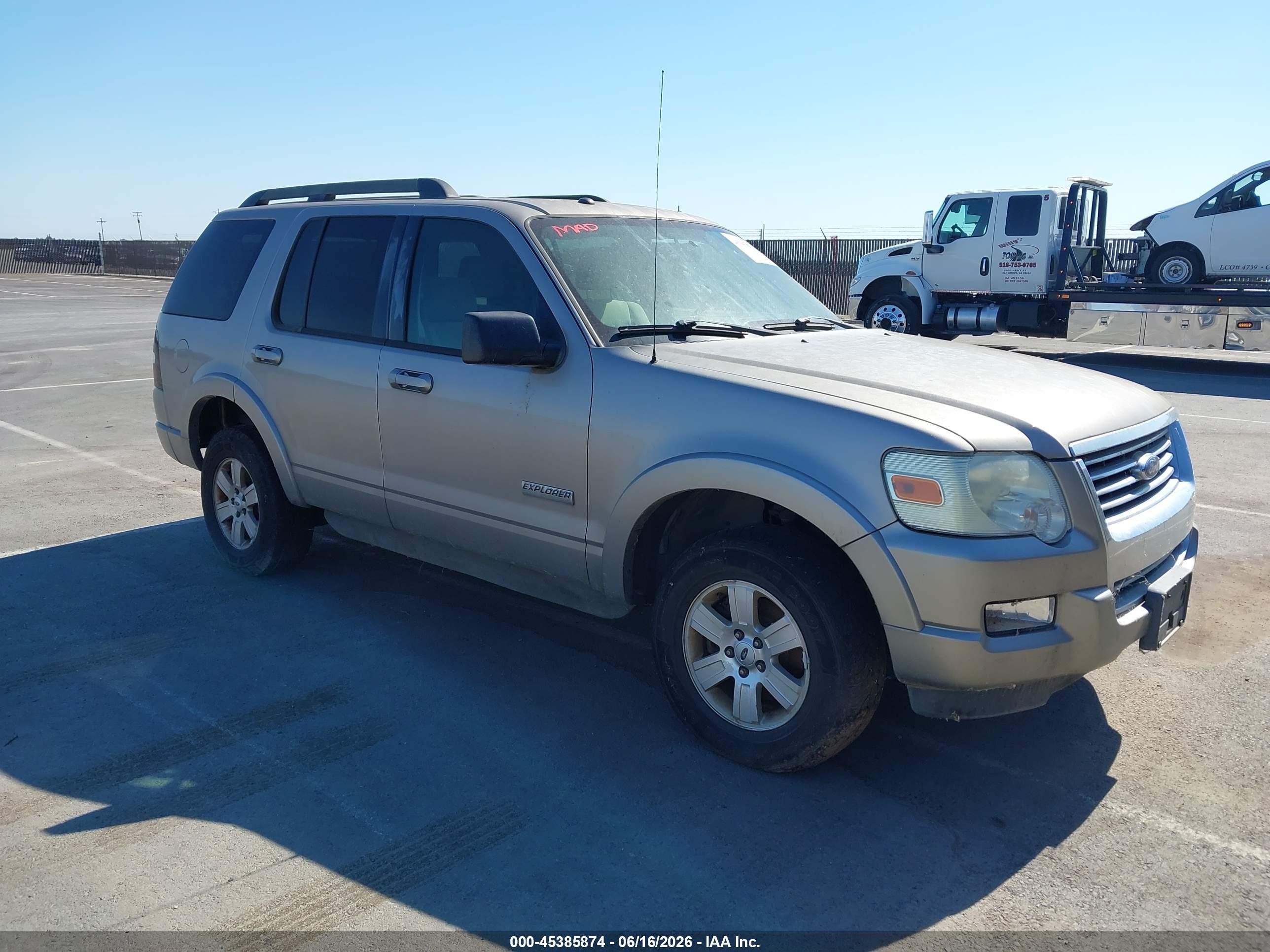 2008 Ford Explorer Xlt Silver vin: 1FMEU73E08UA07167