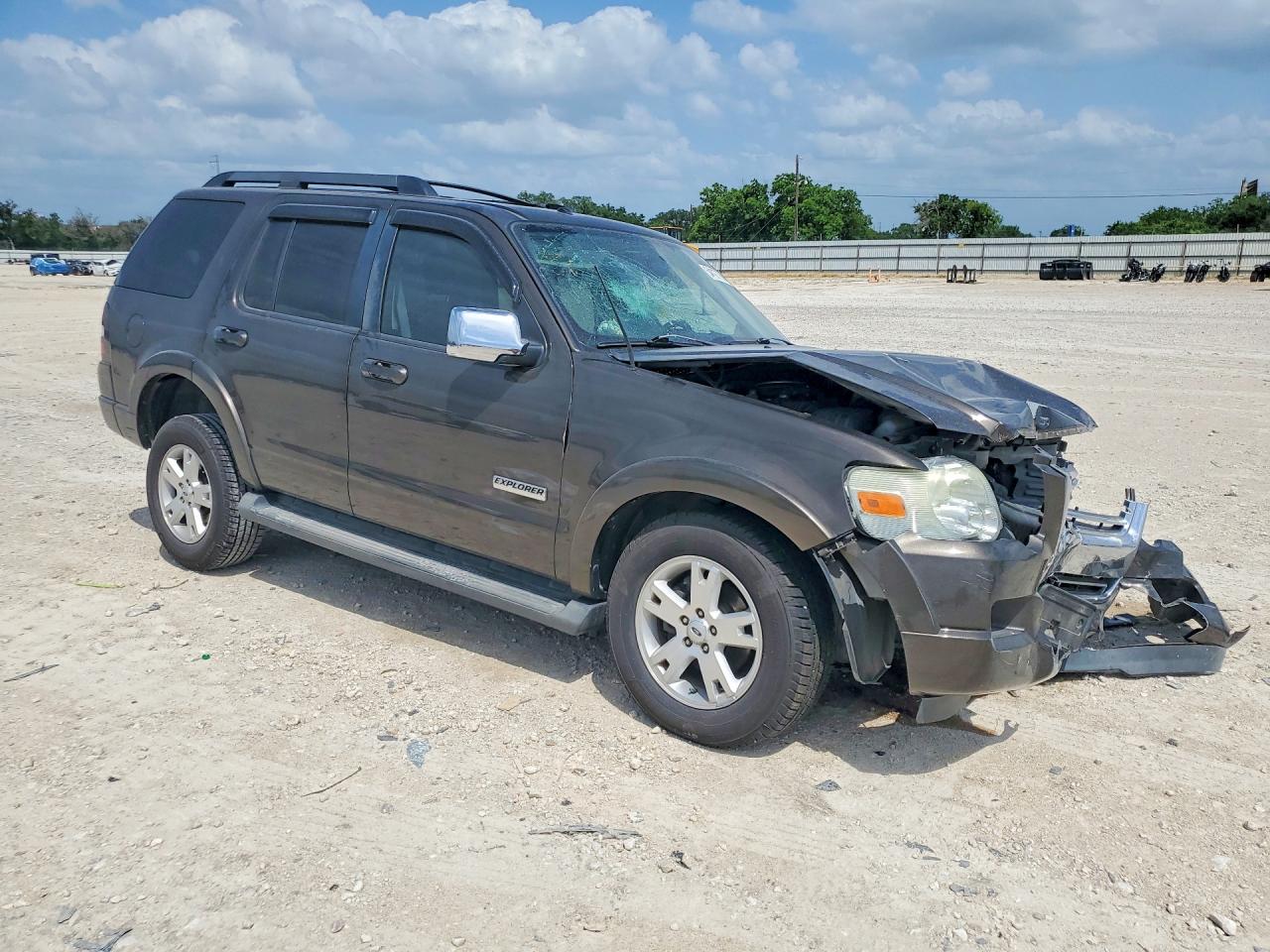 2008 Ford Explorer Xlt Gray vin: 1FMEU73E08UB11481
