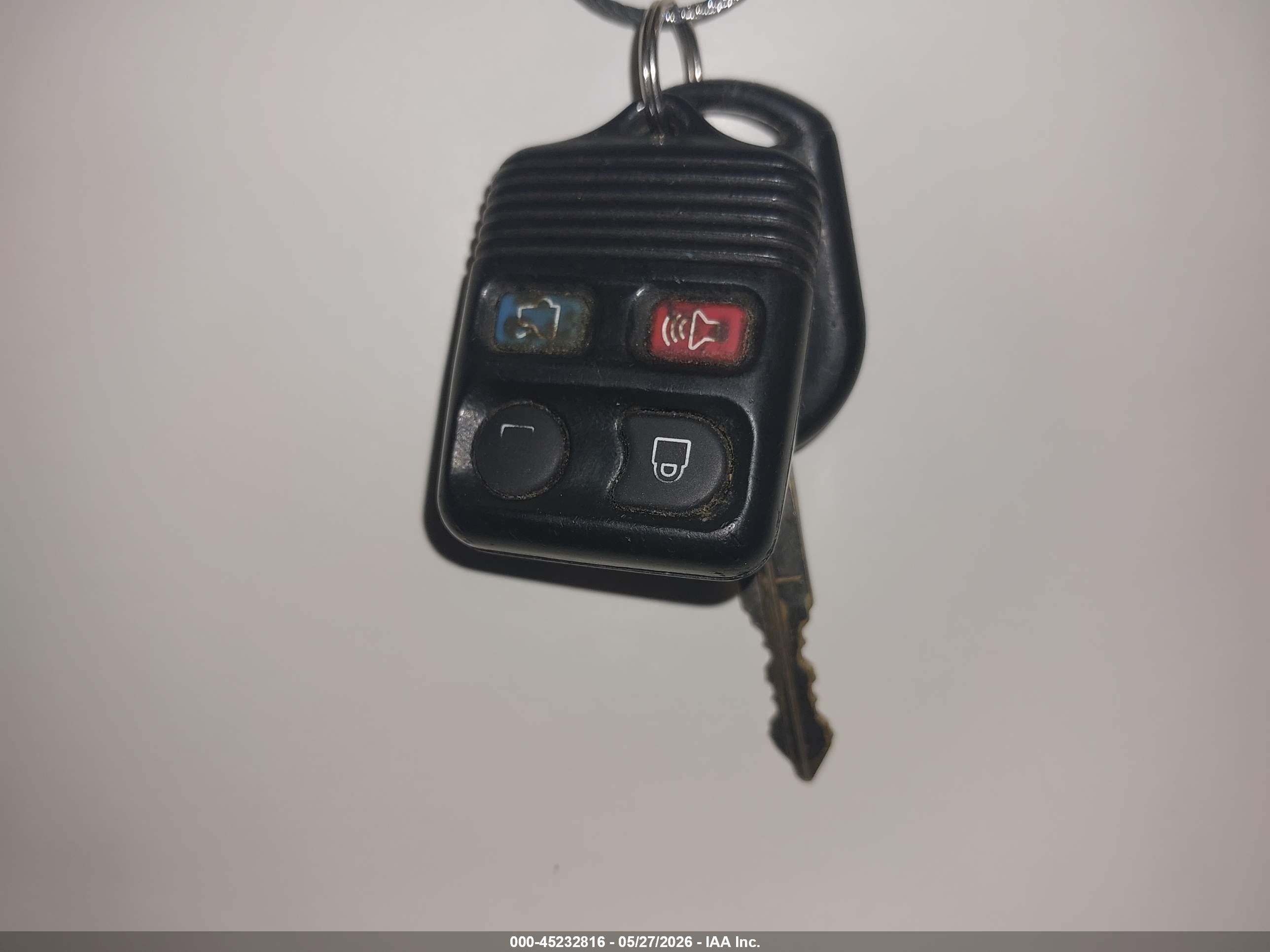 2006 Ford Explorer Xlt Красный vin: 1FMEU73E16UB67202