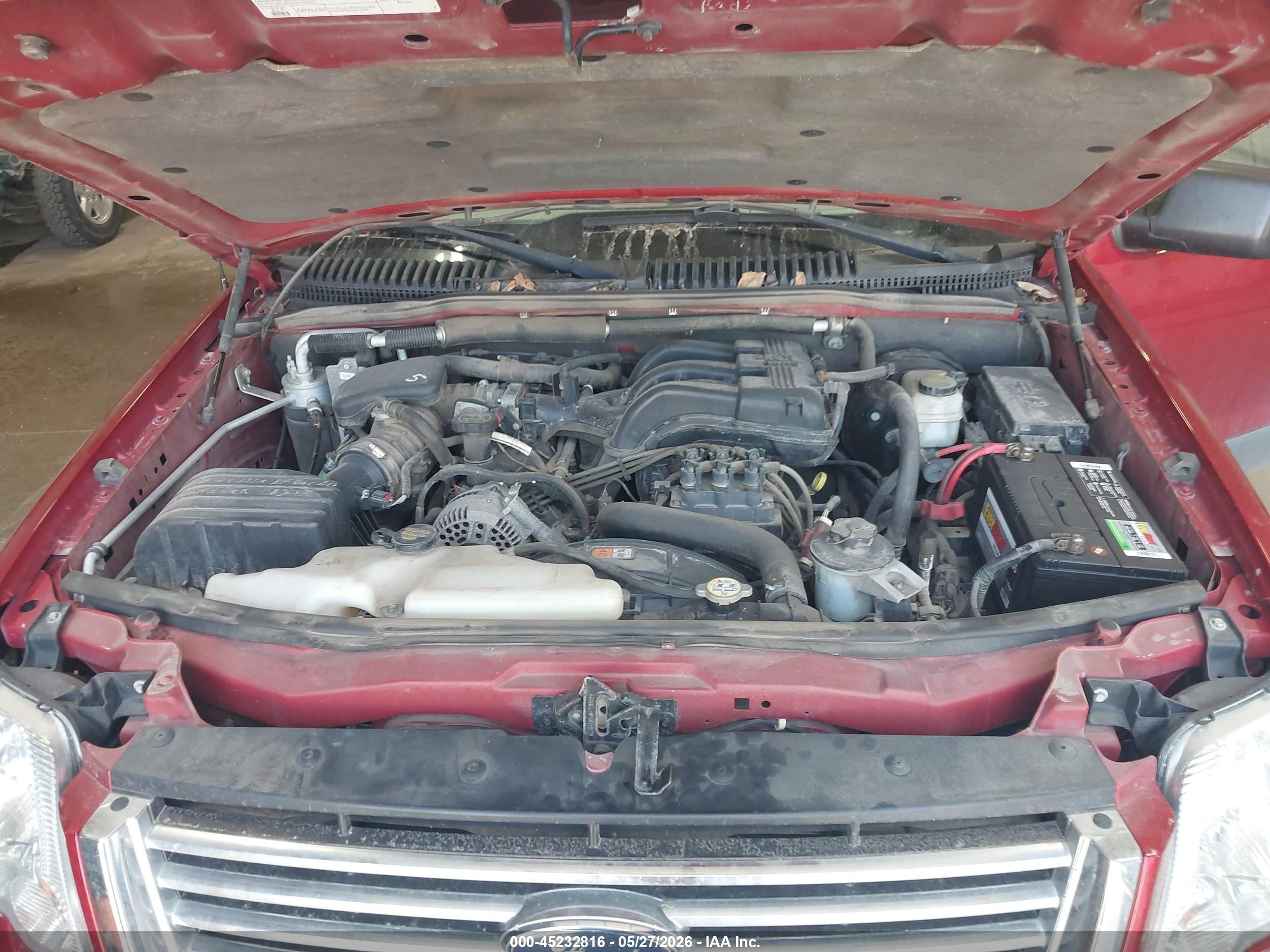 2006 Ford Explorer Xlt Красный vin: 1FMEU73E16UB67202