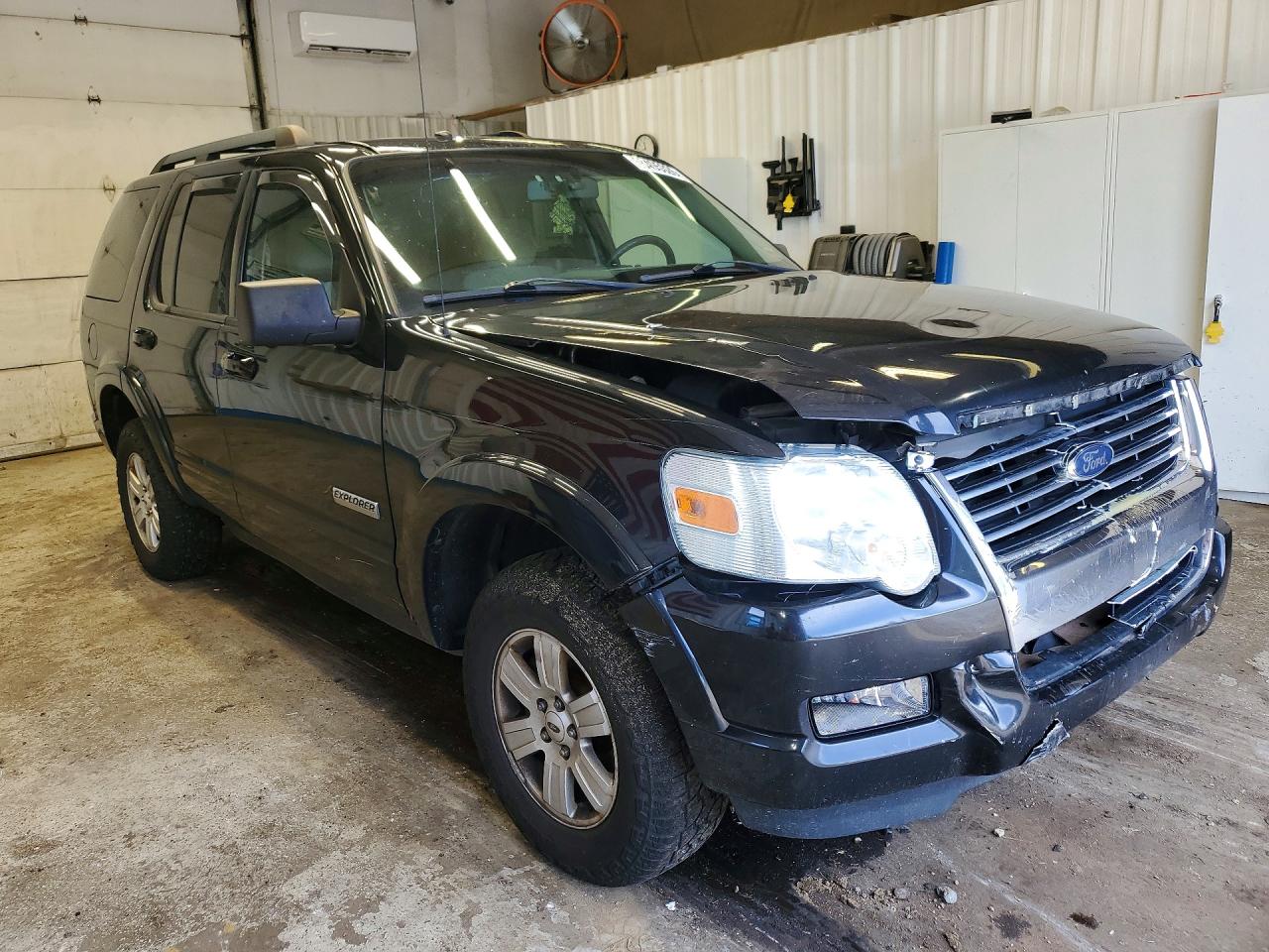 2008 Ford Explorer Черный vin: 1FMEU73E18UB00263