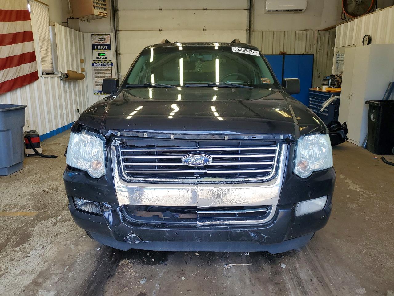 2008 Ford Explorer Черный vin: 1FMEU73E18UB00263