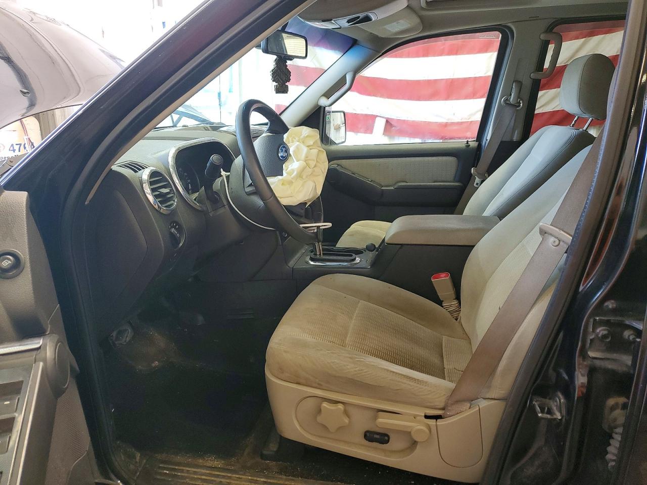 2008 Ford Explorer Черный vin: 1FMEU73E18UB00263