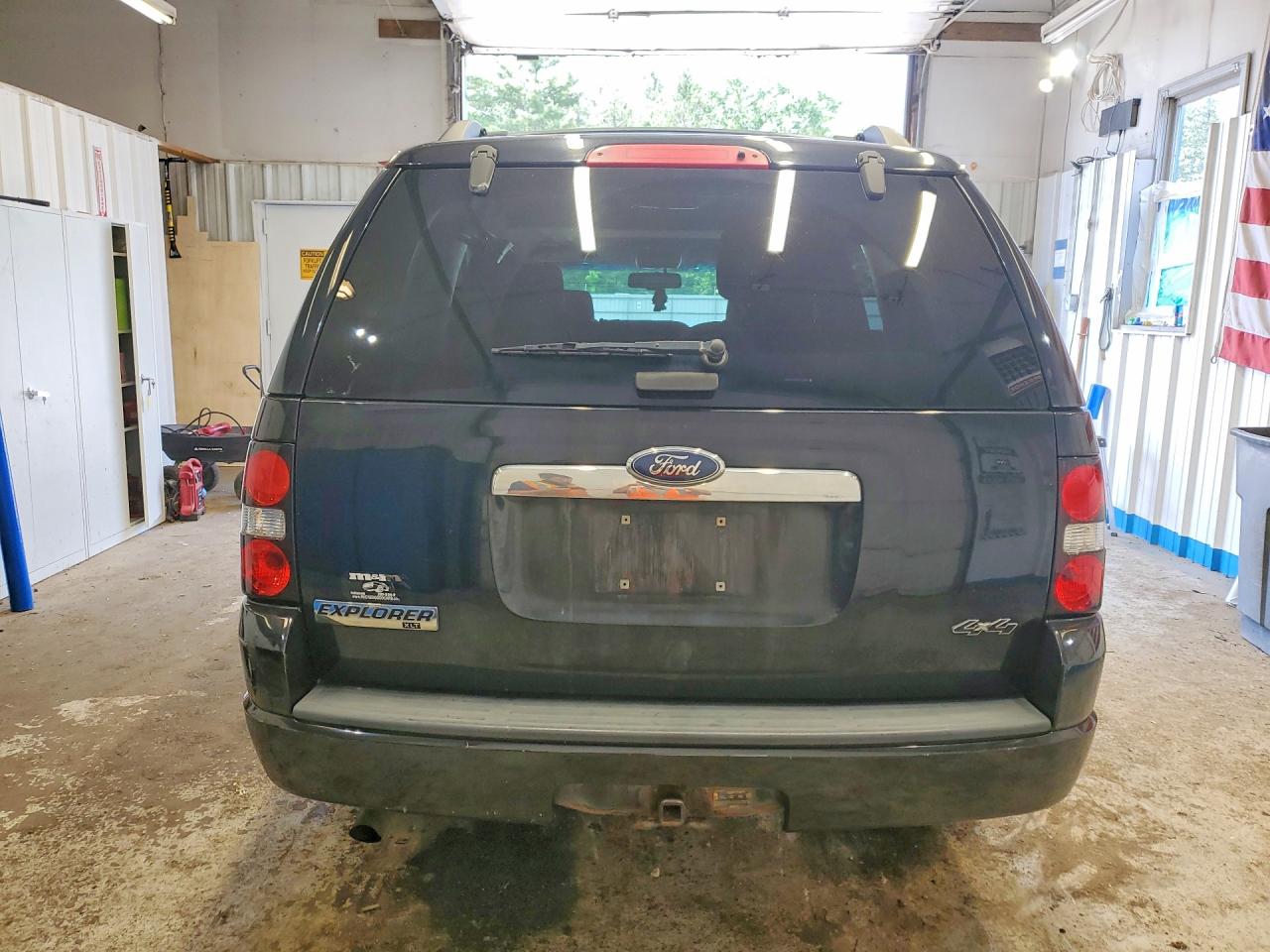 2008 Ford Explorer Черный vin: 1FMEU73E18UB00263