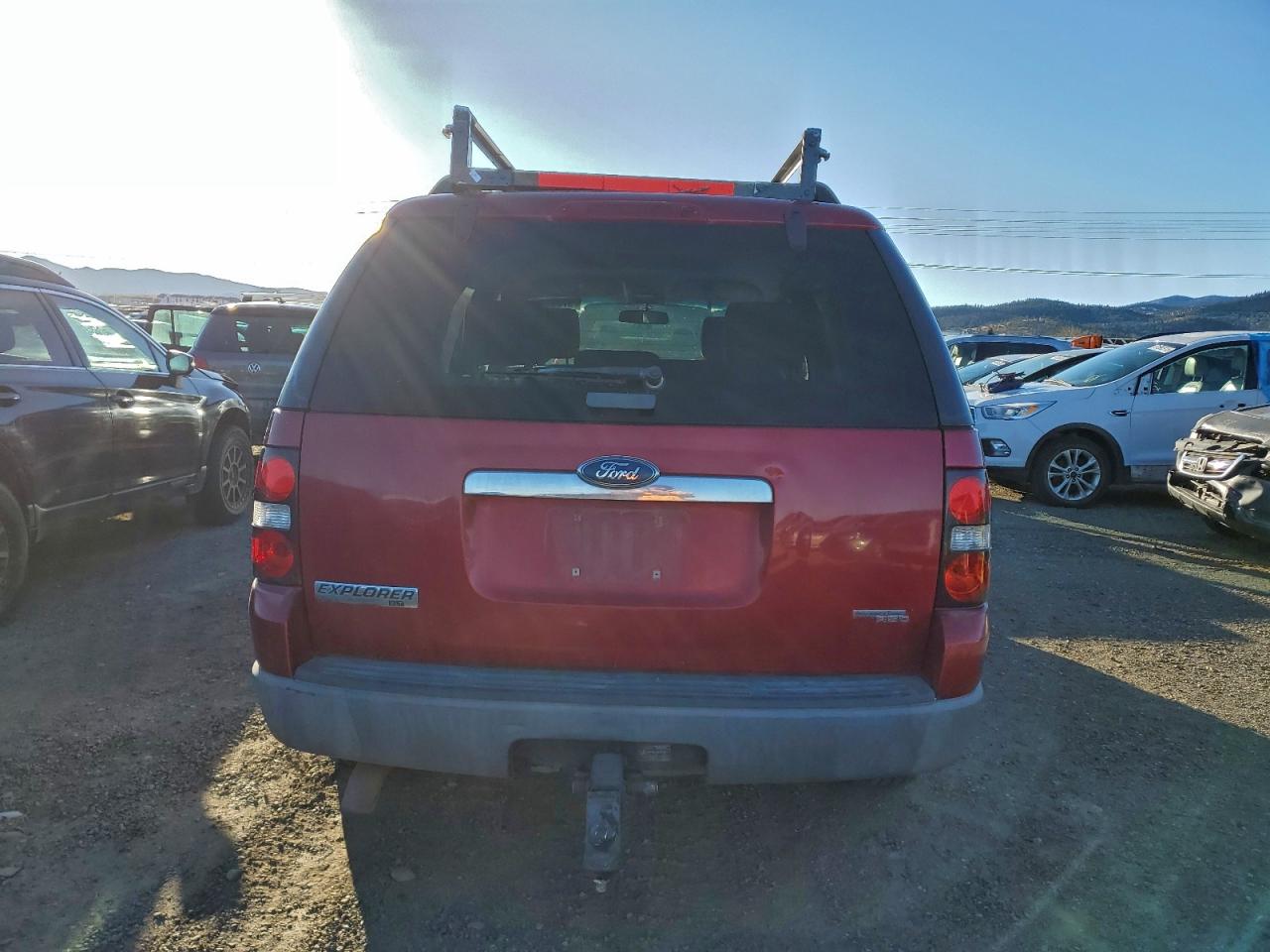 2006 Ford Explorer Xlt Red vin: 1FMEU73E26UB64180