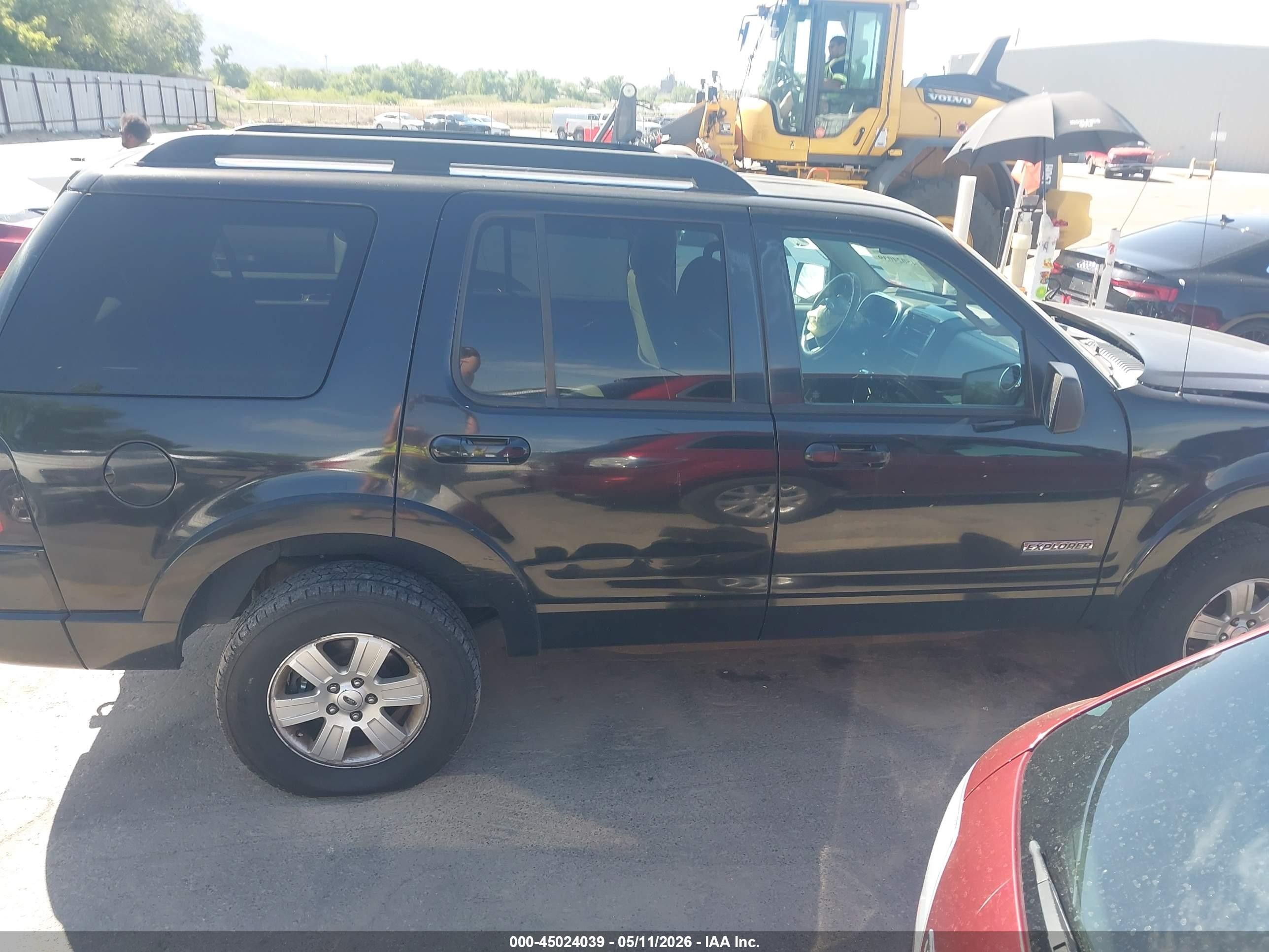 2008 Ford Explorer Xlt Черный vin: 1FMEU73E28UA26870