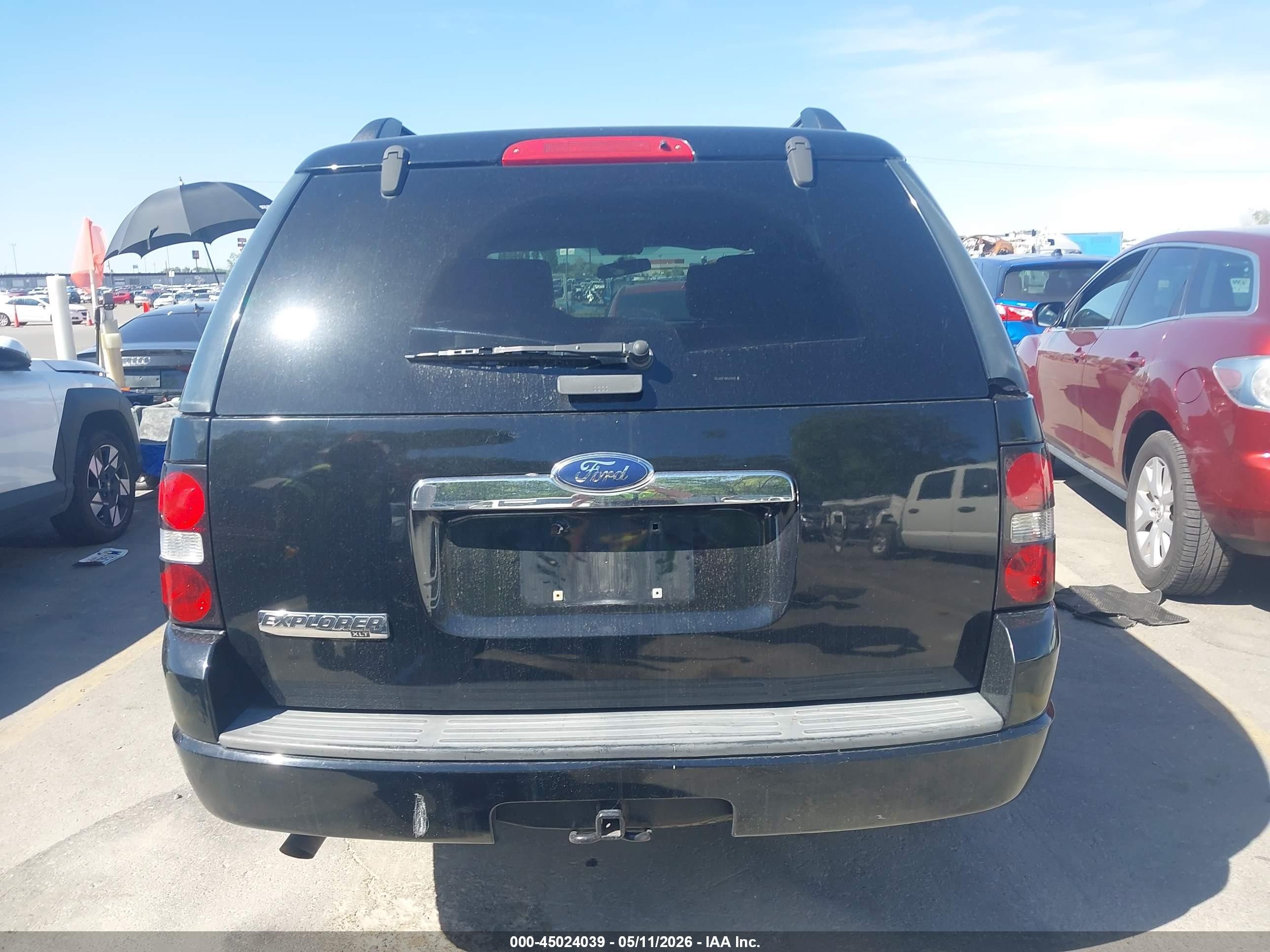 2008 Ford Explorer Xlt Черный vin: 1FMEU73E28UA26870
