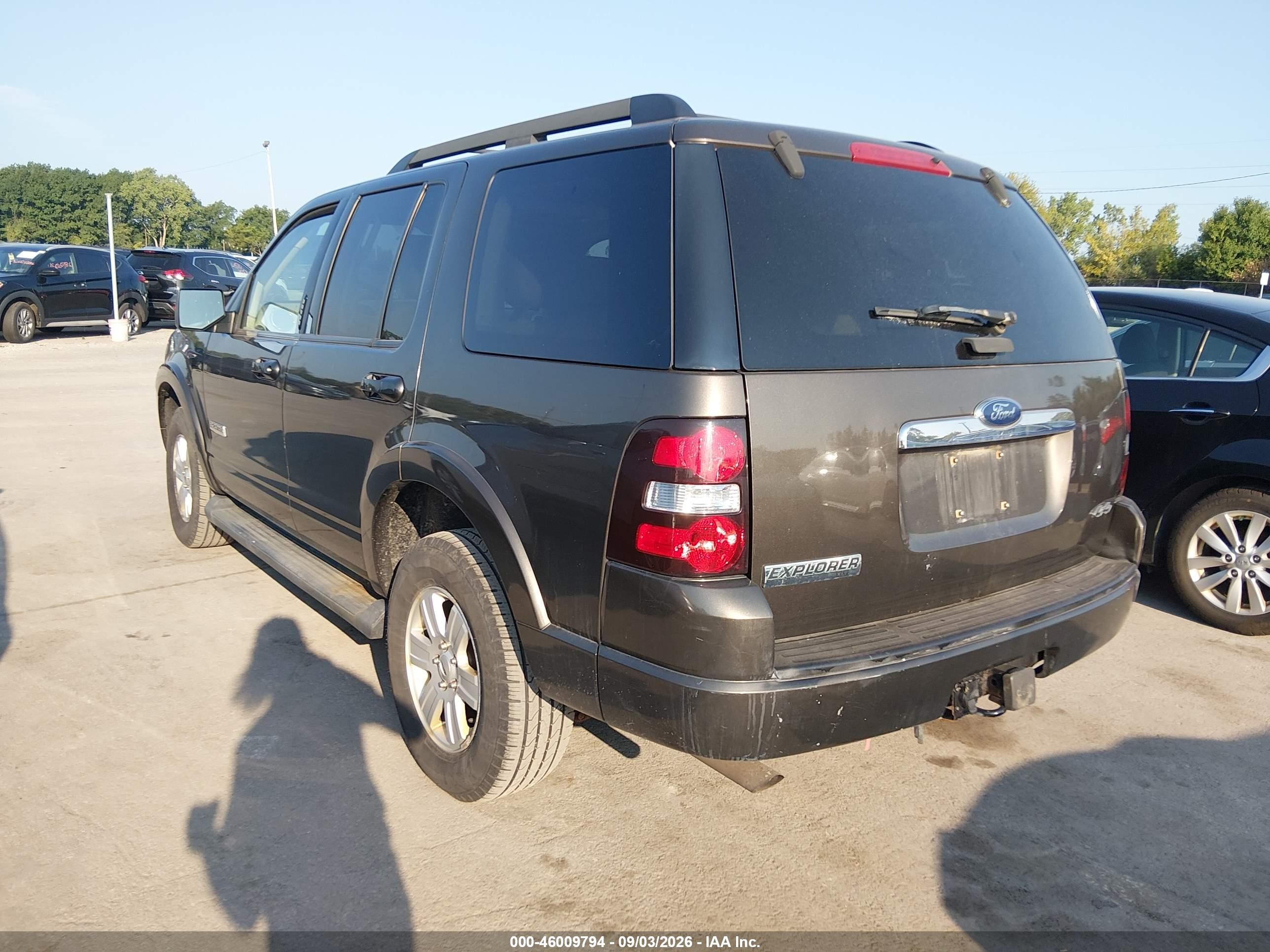 2008 Ford Explorer Xlt Brown vin: 1FMEU73E28UA29610