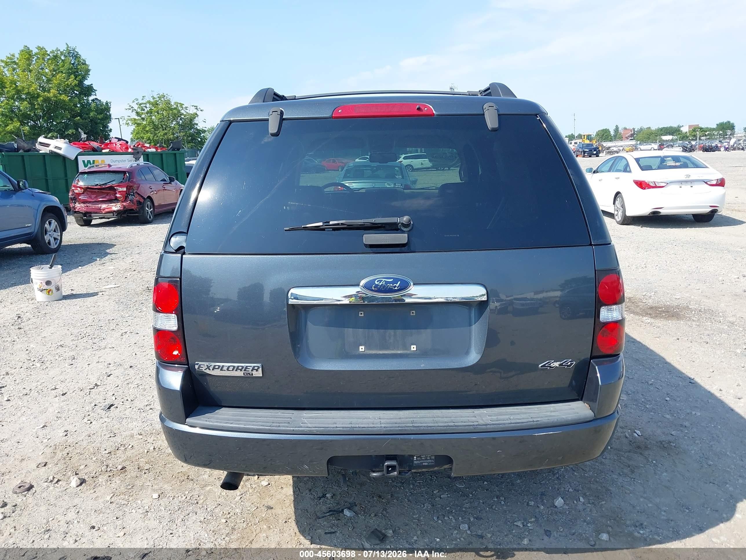 2009 Ford Explorer Xlt Gray vin: 1FMEU73E29UA28412