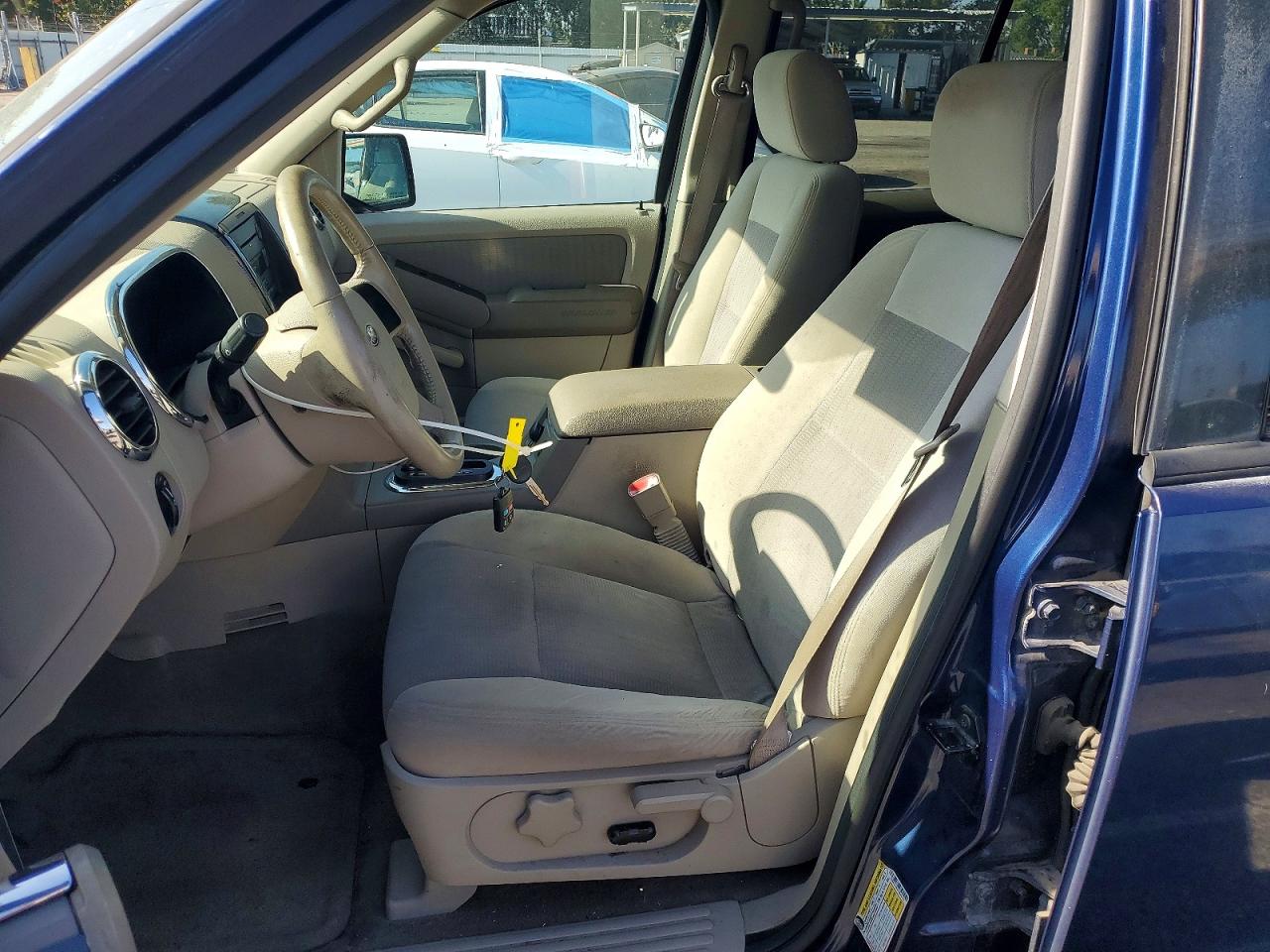 2007 Ford Explorer Xlt Blue vin: 1FMEU73E37UB55151