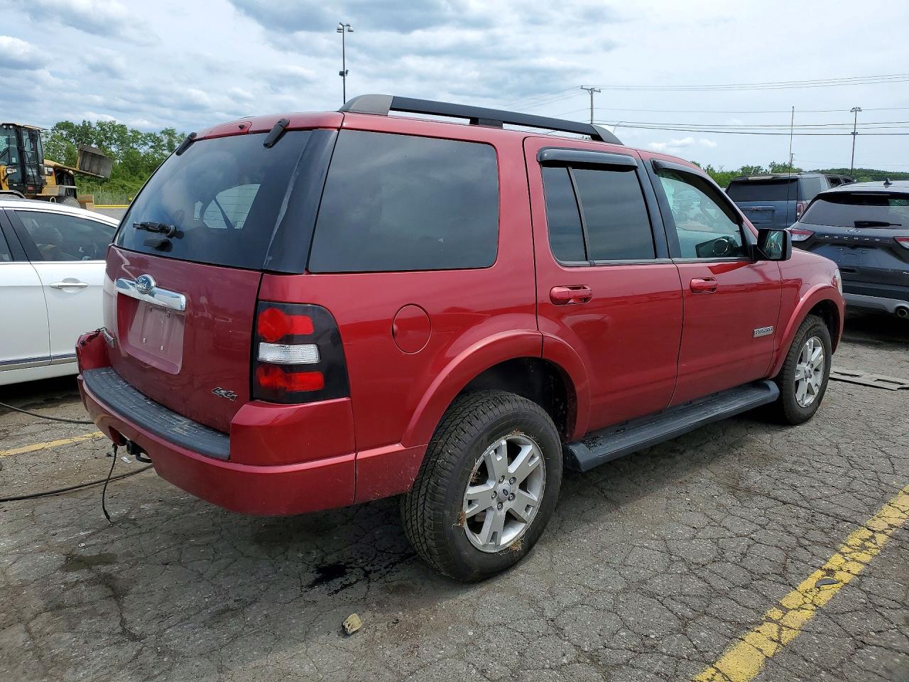 2008 Ford Explorer Xlt Красный vin: 1FMEU73E38UA82364