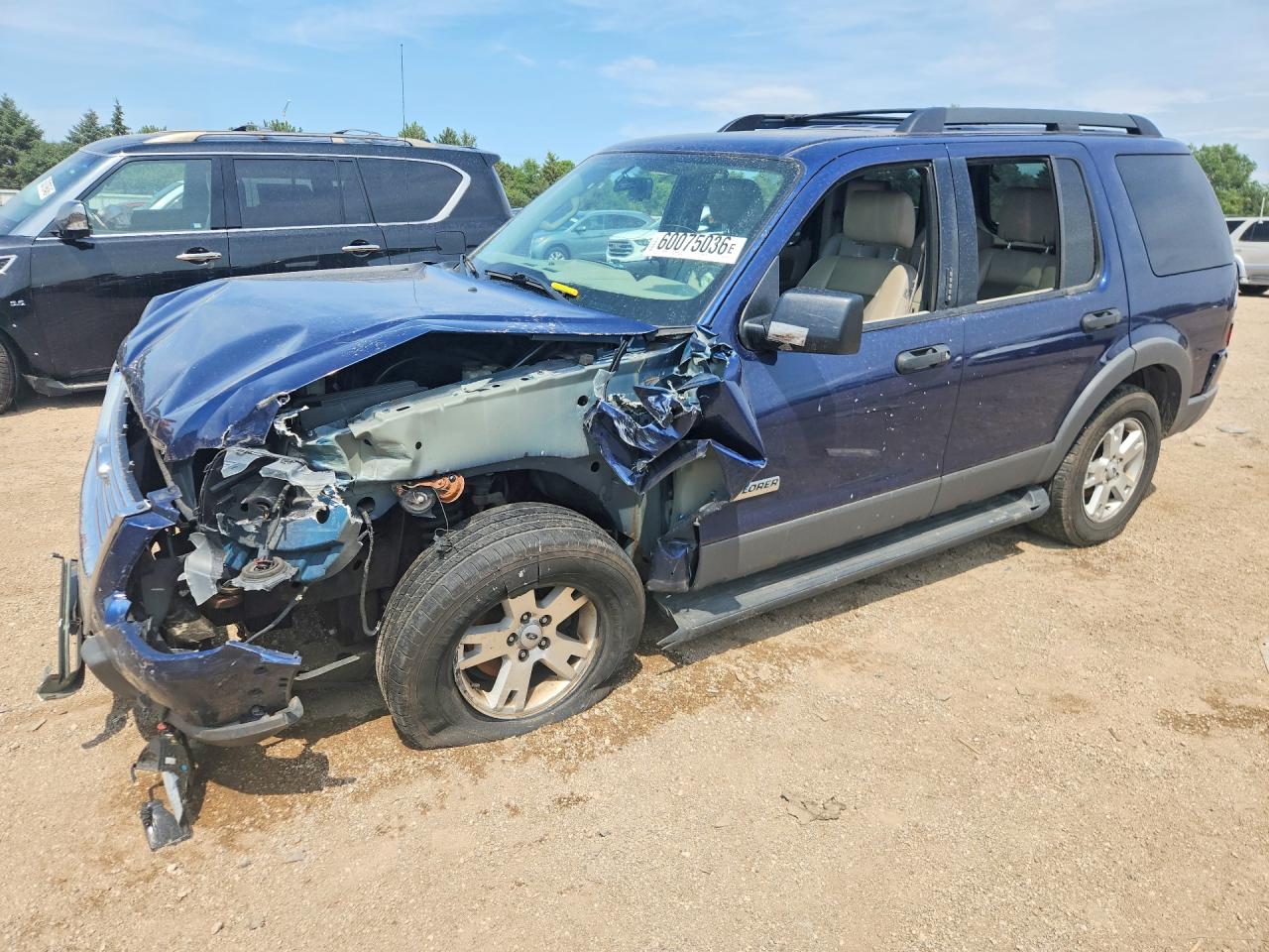 2006 Ford Explorer Xlt Blue vin: 1FMEU73E46UA67997