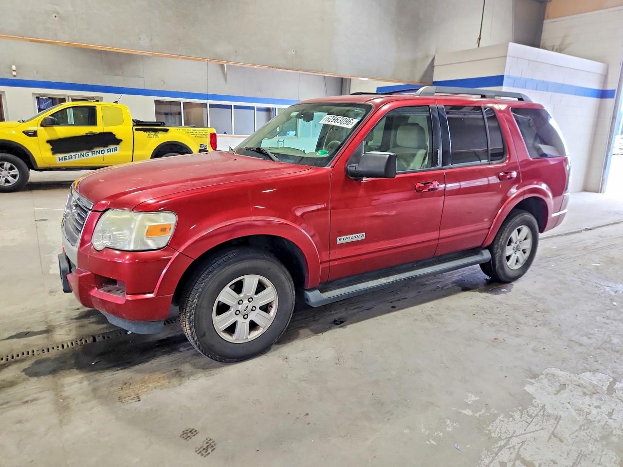 2008 Ford Explorer Xlt Red vin: 1FMEU73E48UB02055