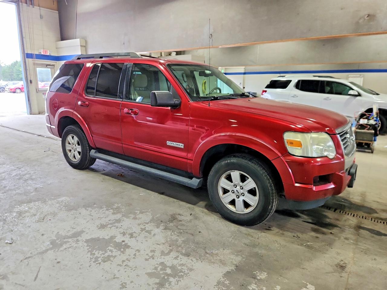 2008 Ford Explorer Xlt Red vin: 1FMEU73E48UB02055