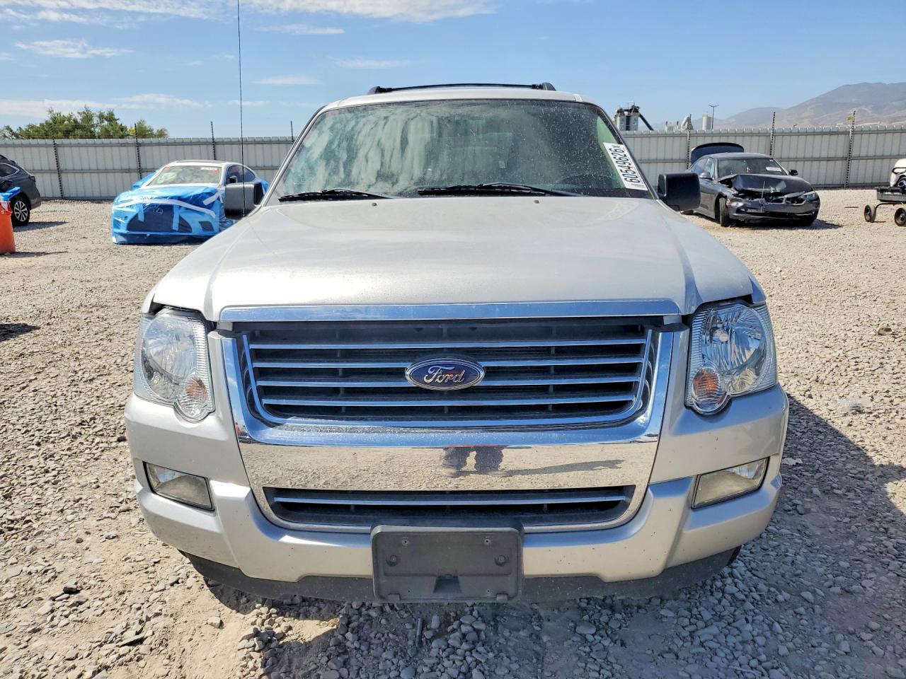 2009 Ford Explorer Xlt Silver vin: 1FMEU73E49UA14348